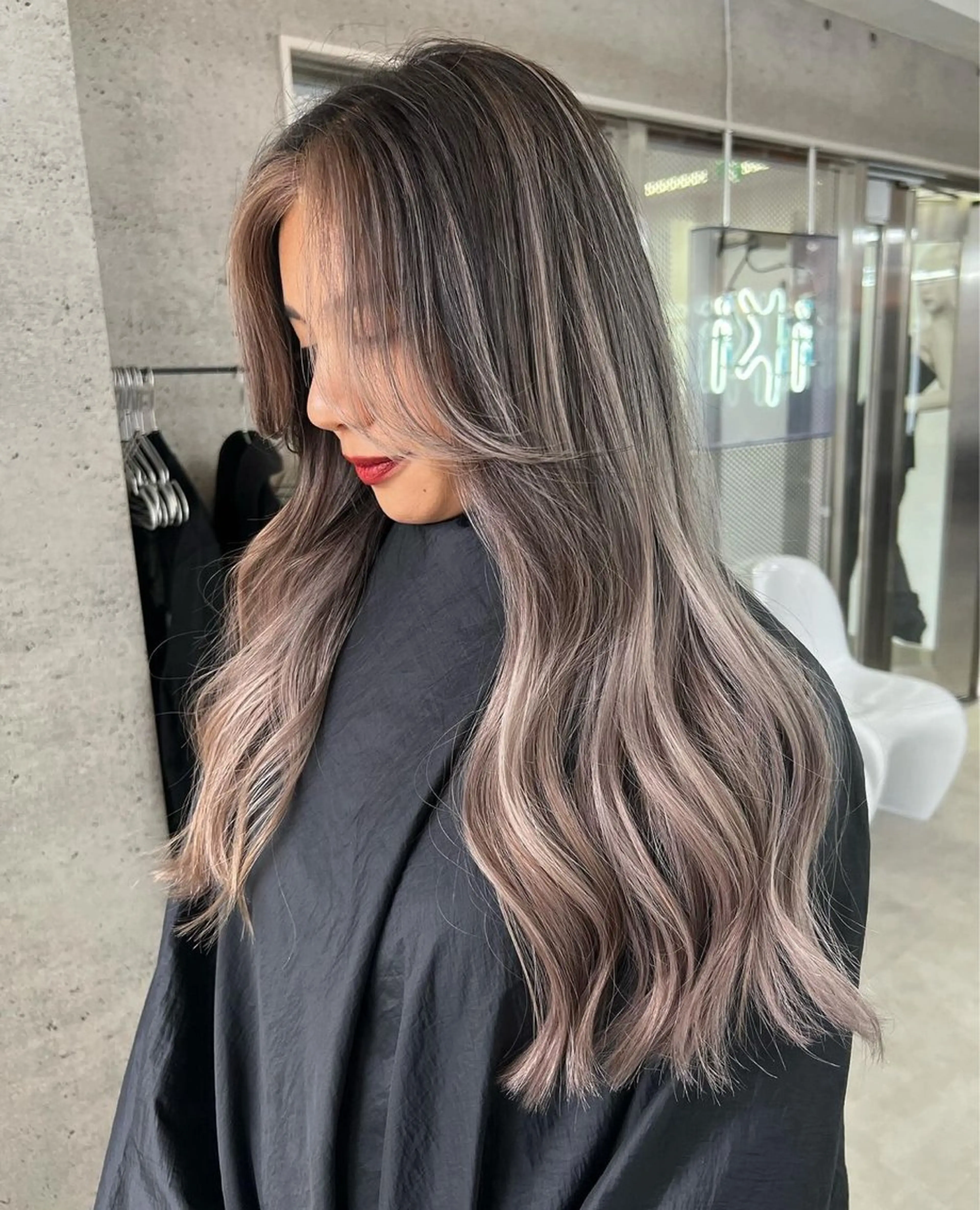 ロング カット ヘアカラー アンナ🦋海外ヘア バレイヤージュのヘアスタイル