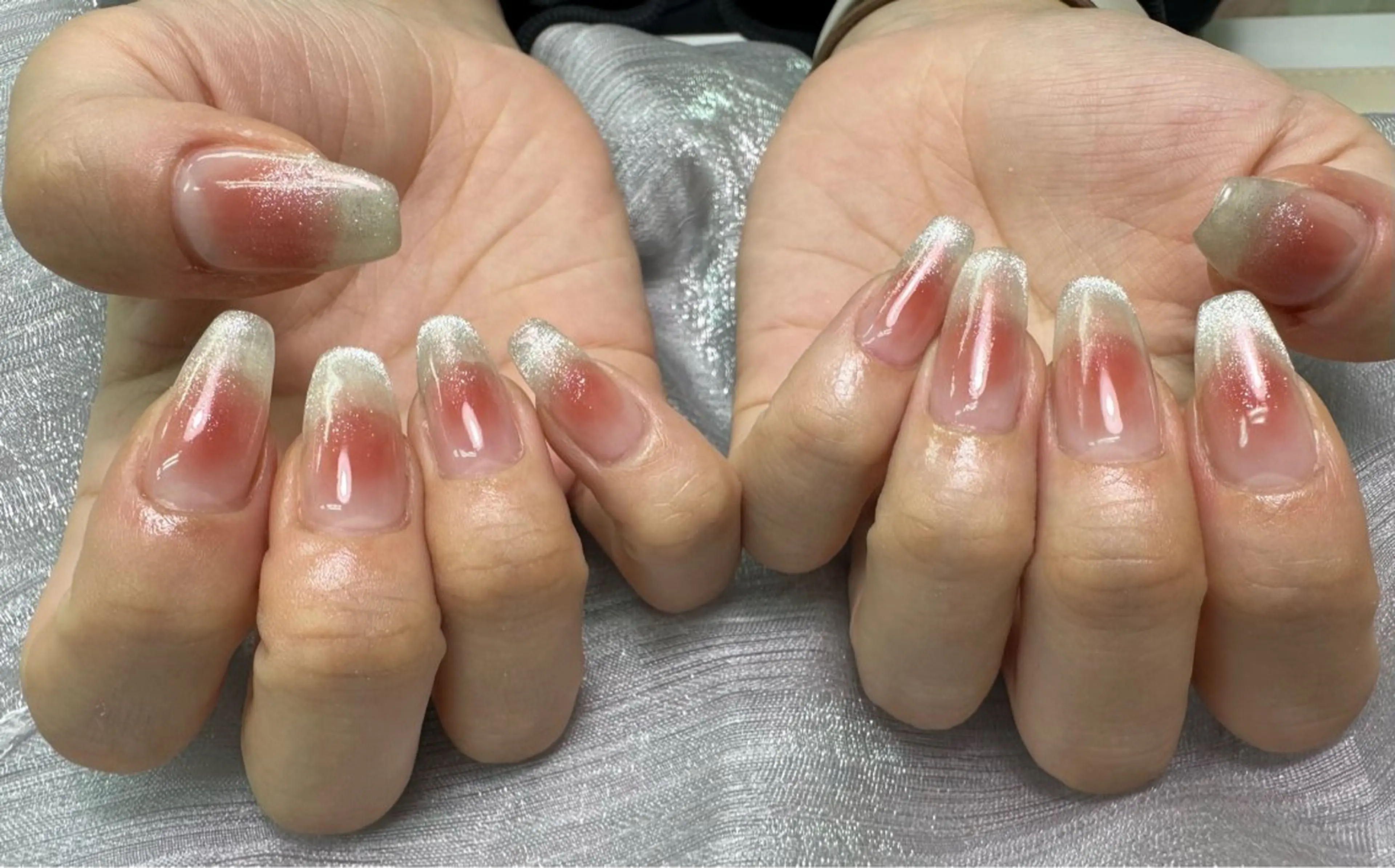 【フィルイン+美フォルム付き】【ミニモ学割U24】ワンホン🌟チークネイル+マグネットフレンチコース【オフ無料ケア込み】の写真