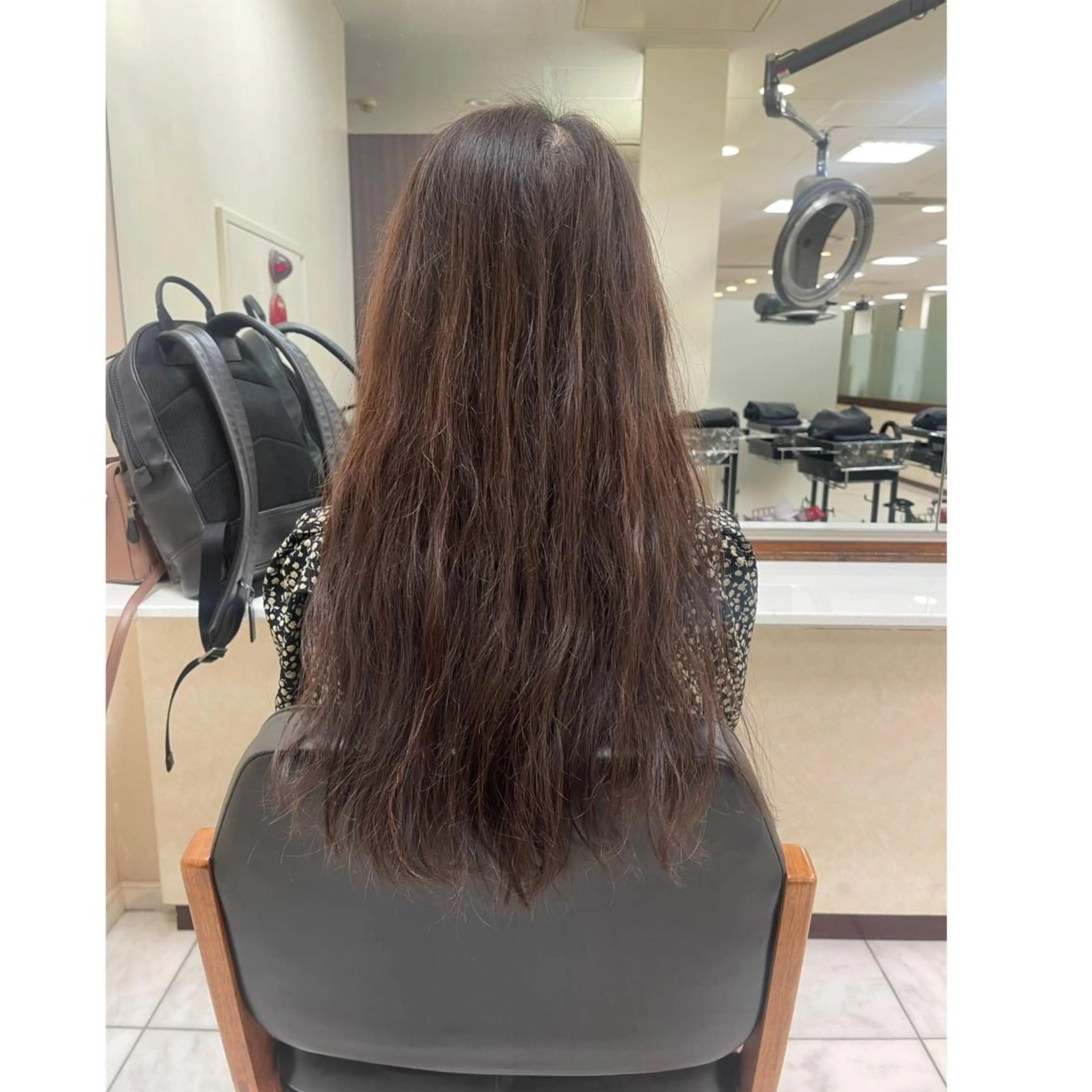 ロング パーマ ロング ラカリテ所属・渋谷 りなのヘアスタイル