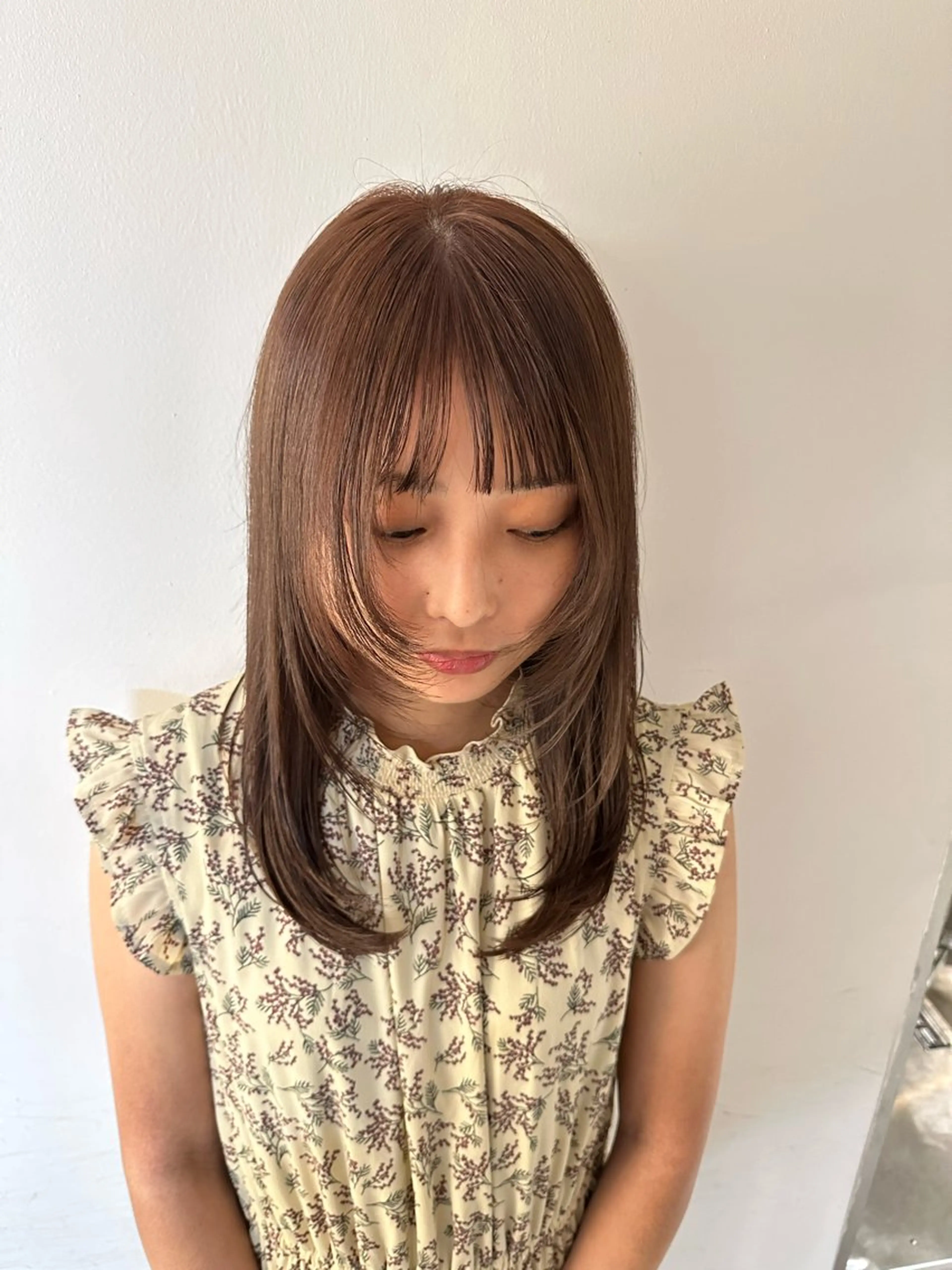セミロング ピンクブラウン レイヤーカット ヘアカラー Canna kotoriのヘアスタイル