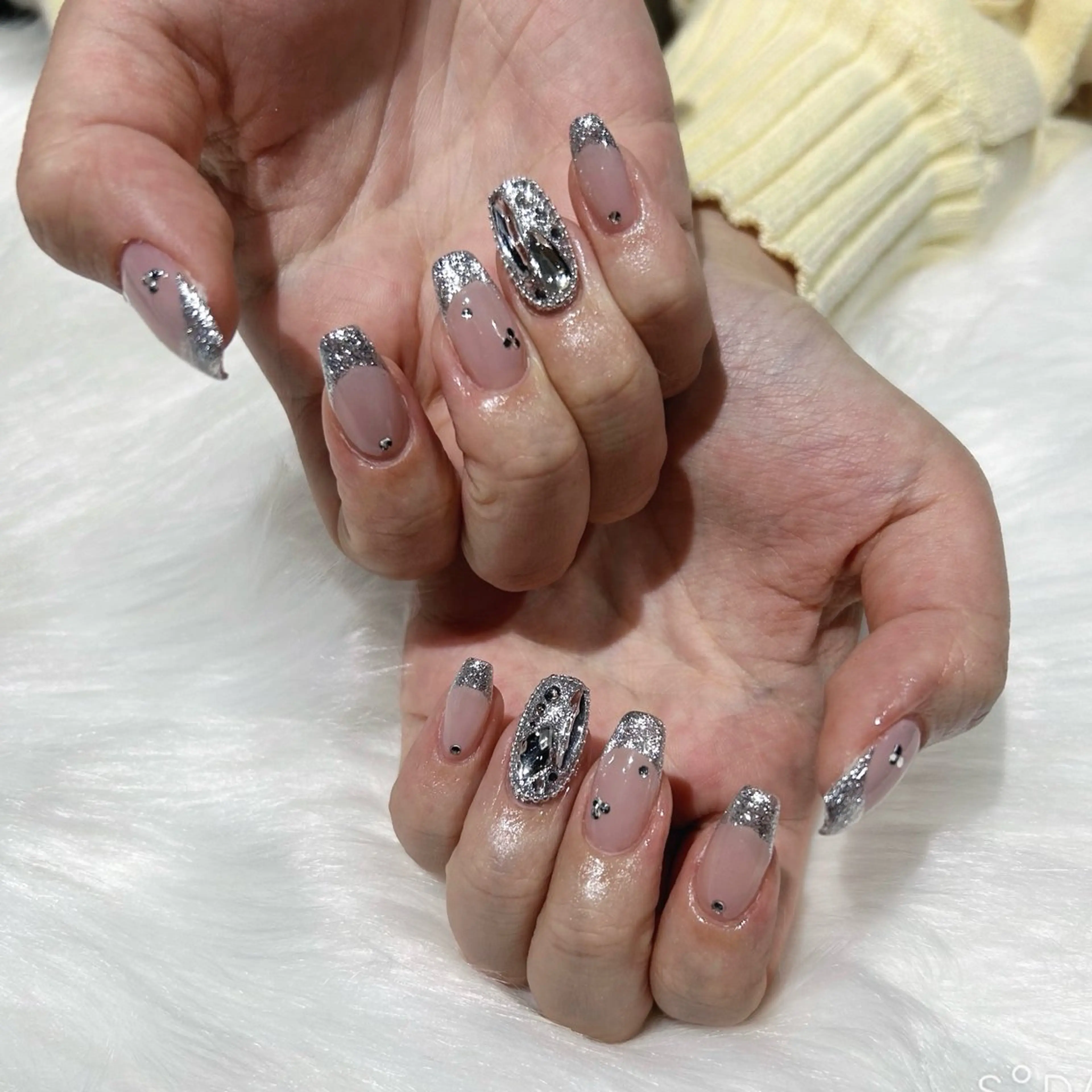 ネイル フレンチネイル キラキラネイル ハンドネイル Keli Nailのネイルデザイン