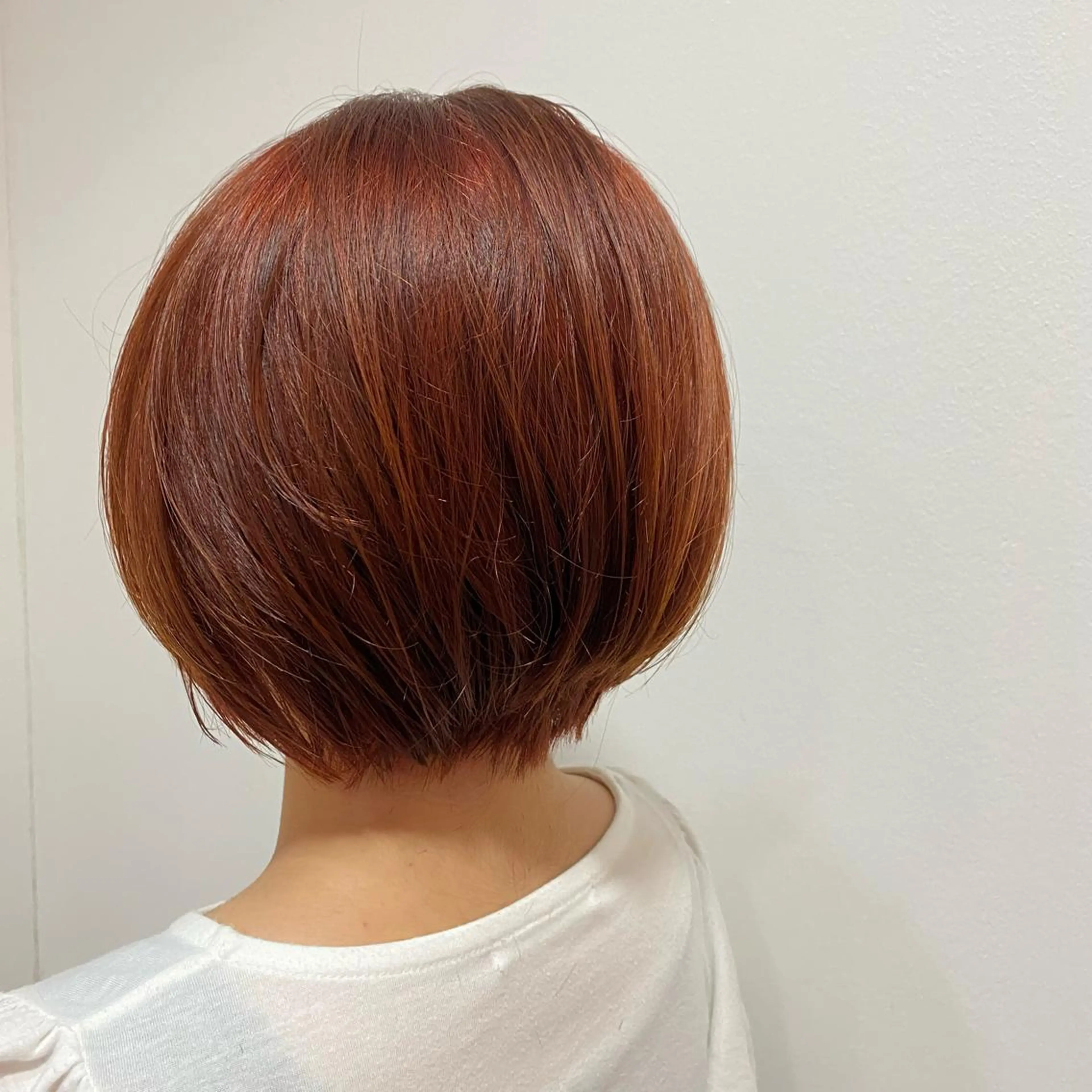 ショート カラー ショートボブ オレンジ レッドカラー ボブ ショートヘア Jill franc ＿ﾆｼｻｶ ｱﾔﾉのヘアスタイル