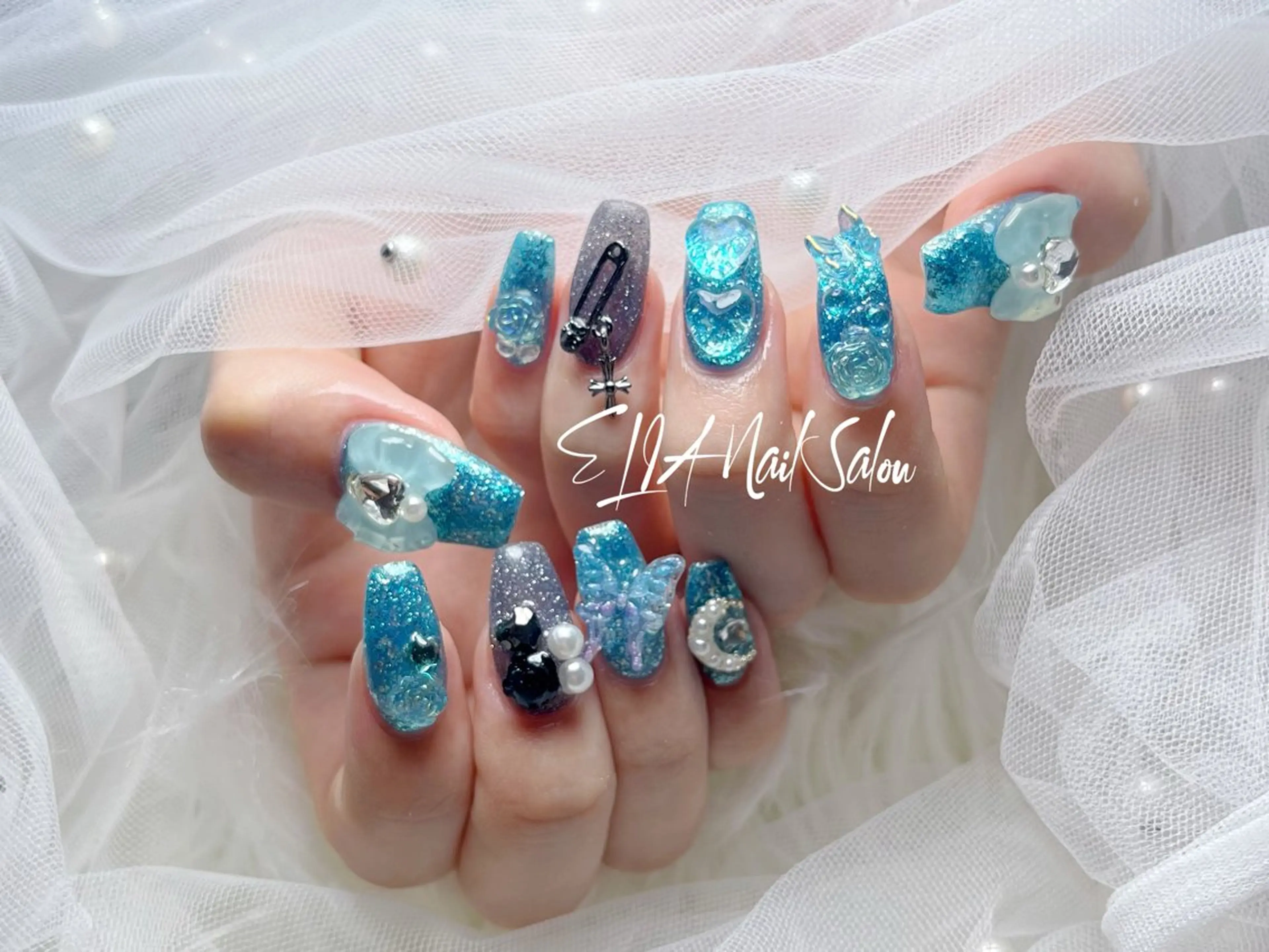 ミディアム ハンドネイル ELIA【エリア】 nailsalonのネイルデザイン