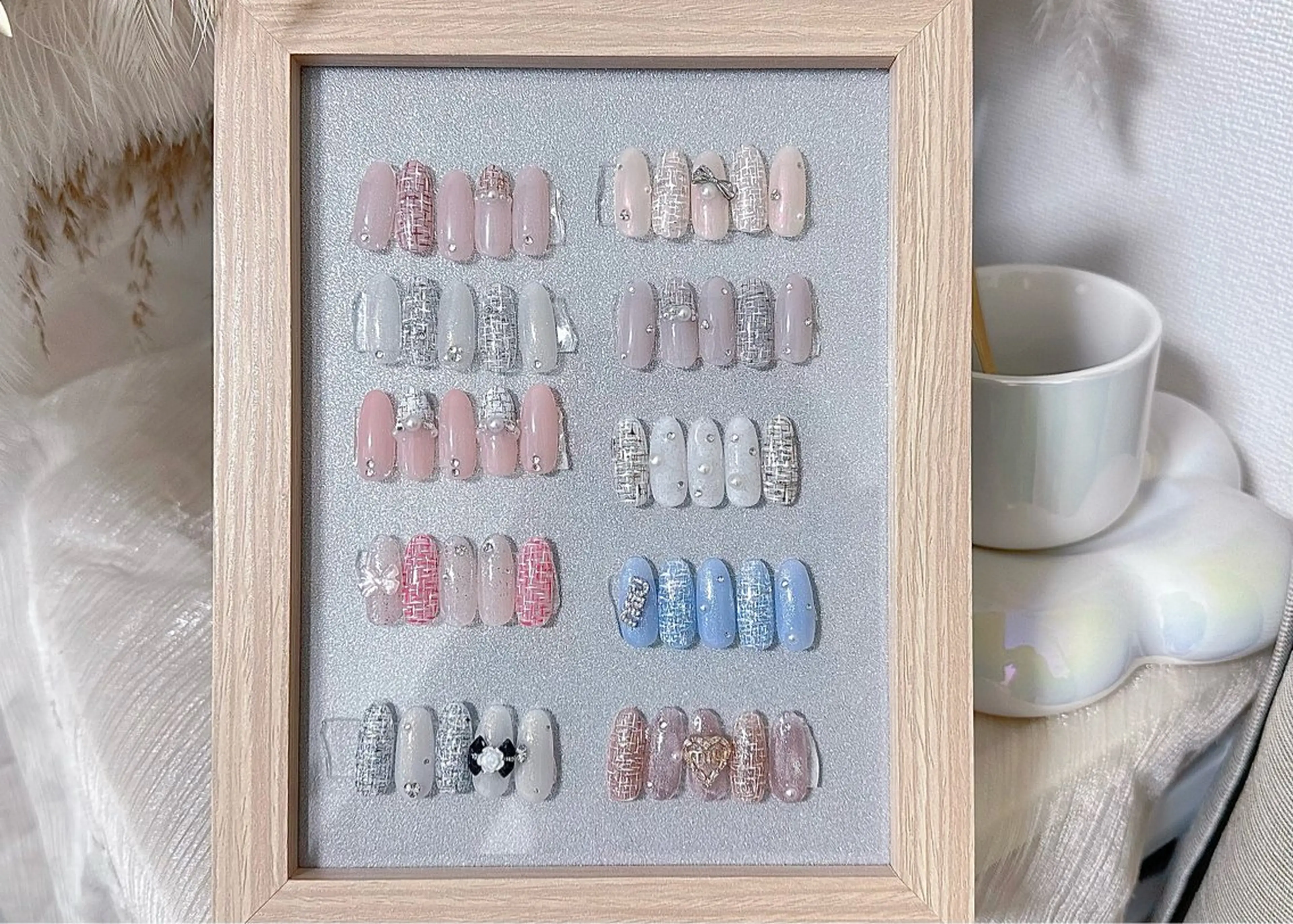 冬の定番「布感ツイード」+ 韓国&ワンホンネイルの写真