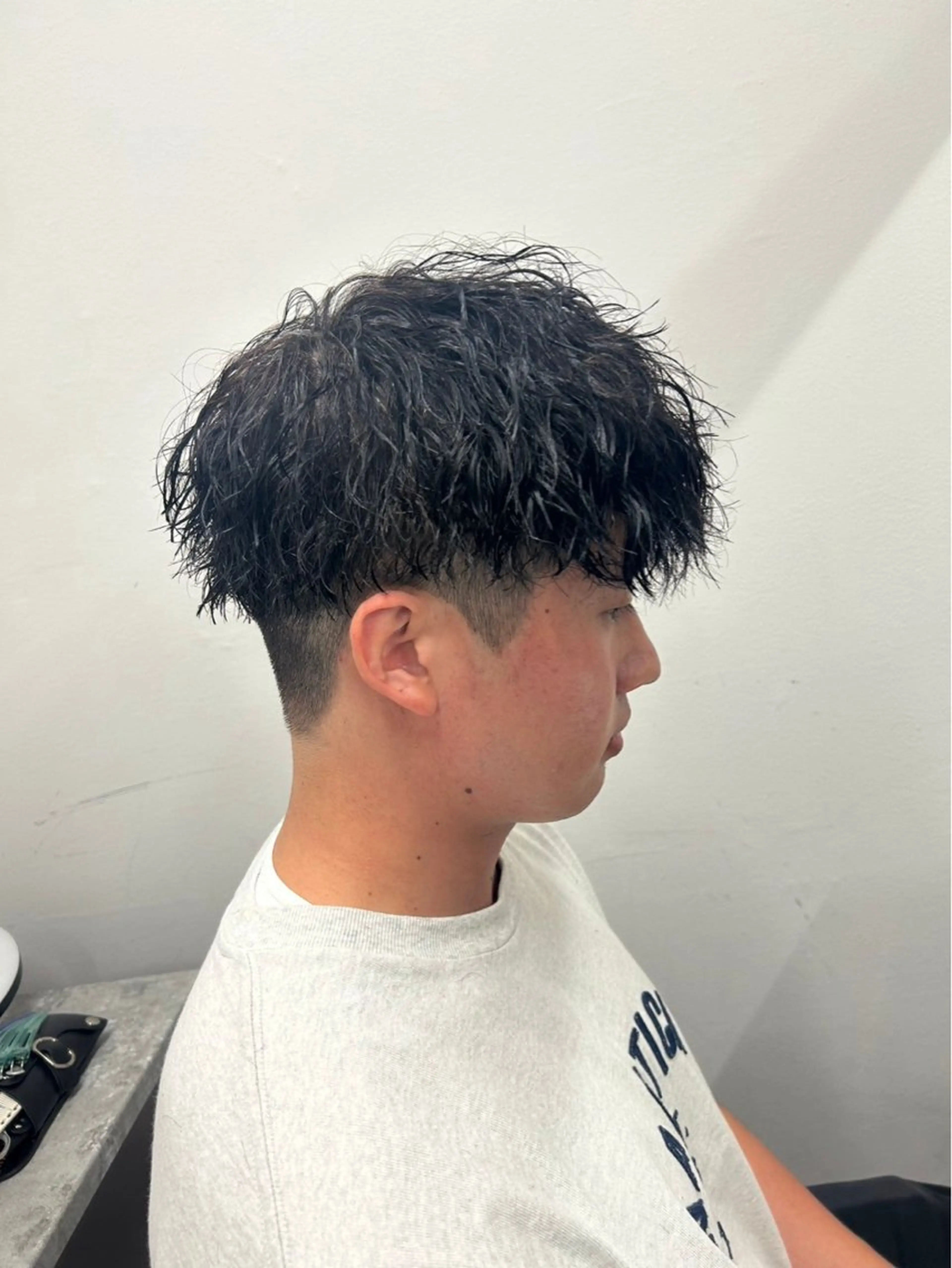 ショート パーマ メンズ カット パーマ ヘアセット 町田/波巻き/ シャドウ/メンズのヘアスタイル