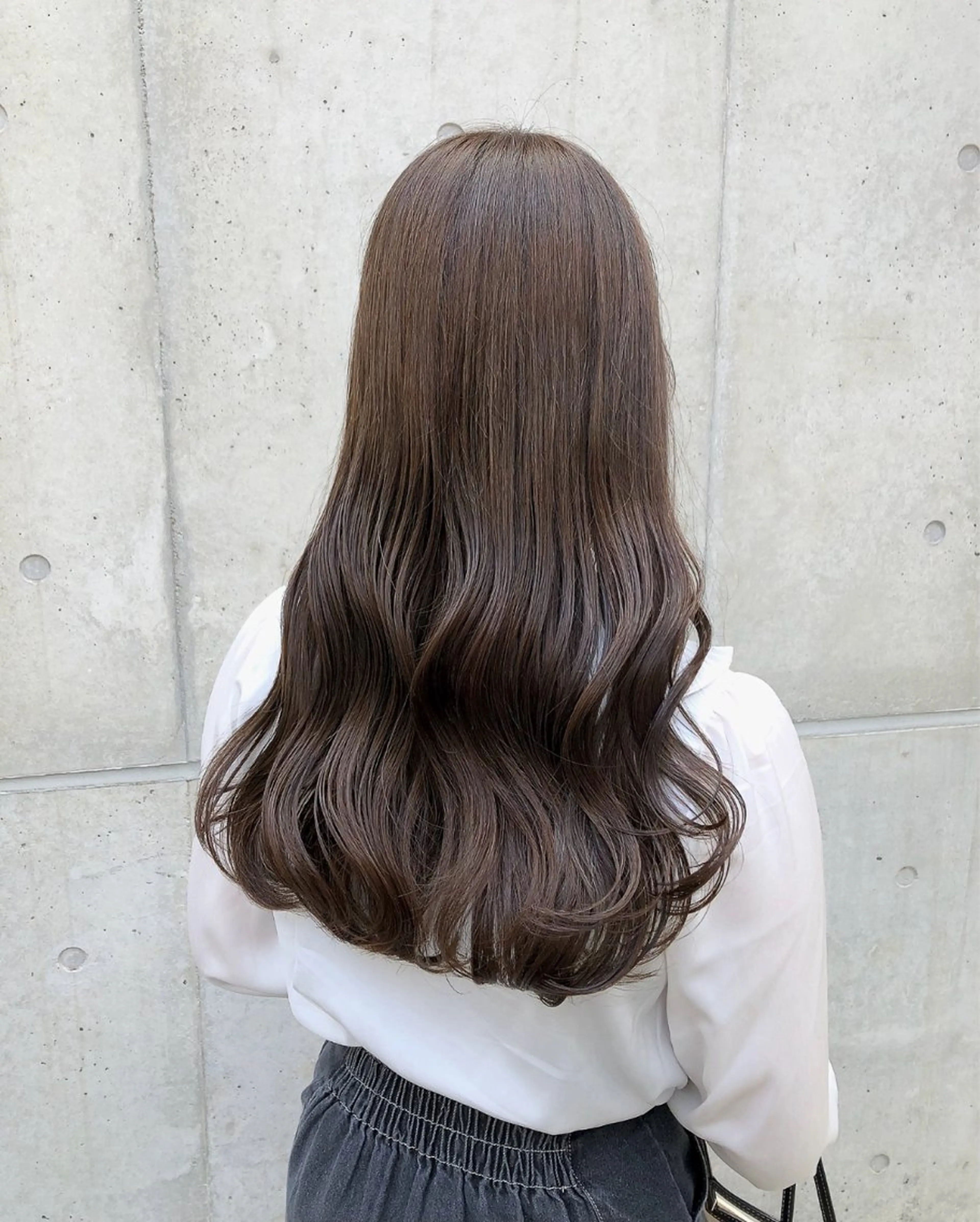 ロング カラー 里田 実奈美のヘアスタイル