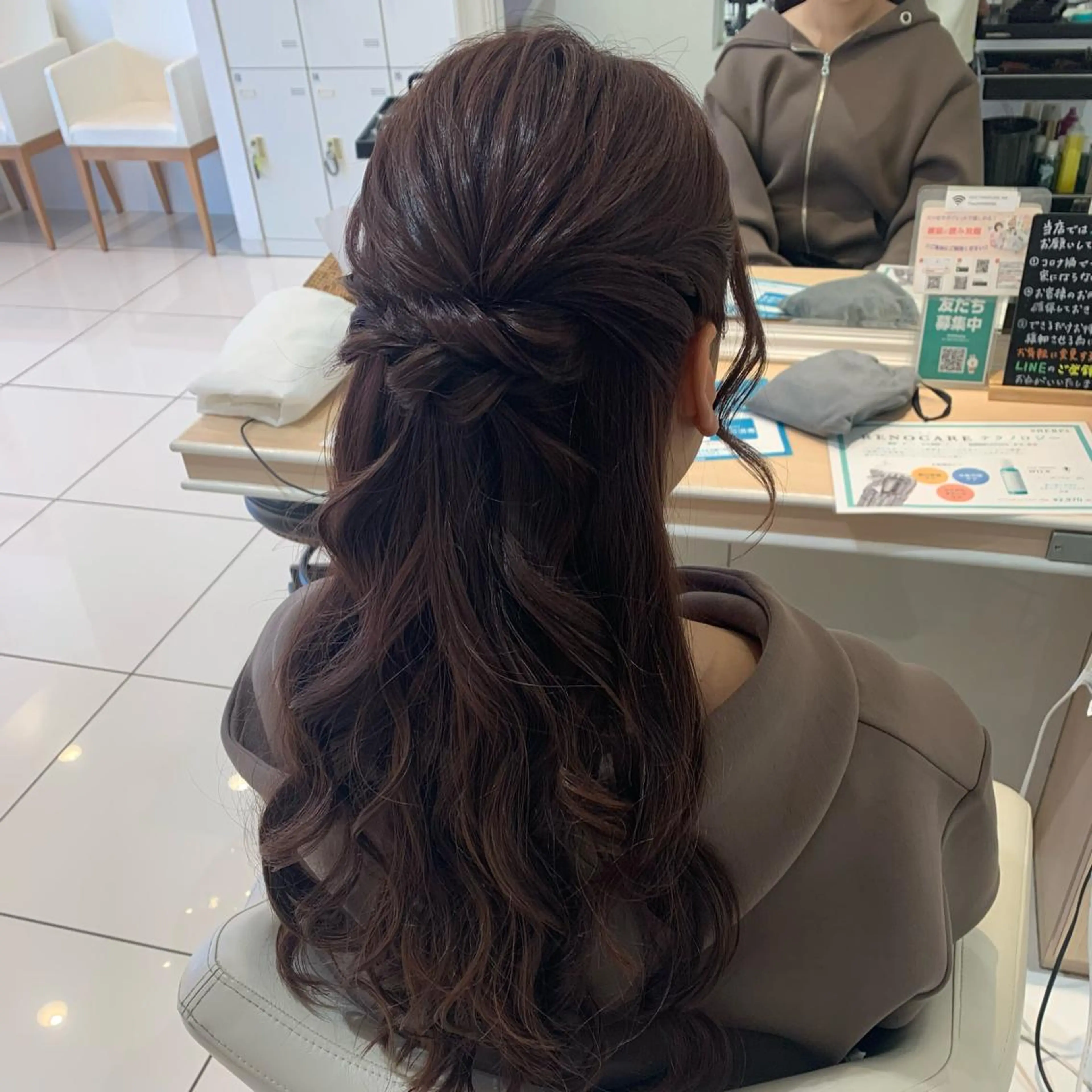 ロング ヘアアレンジ ヘアセット 宮永 璃沙のヘアスタイル