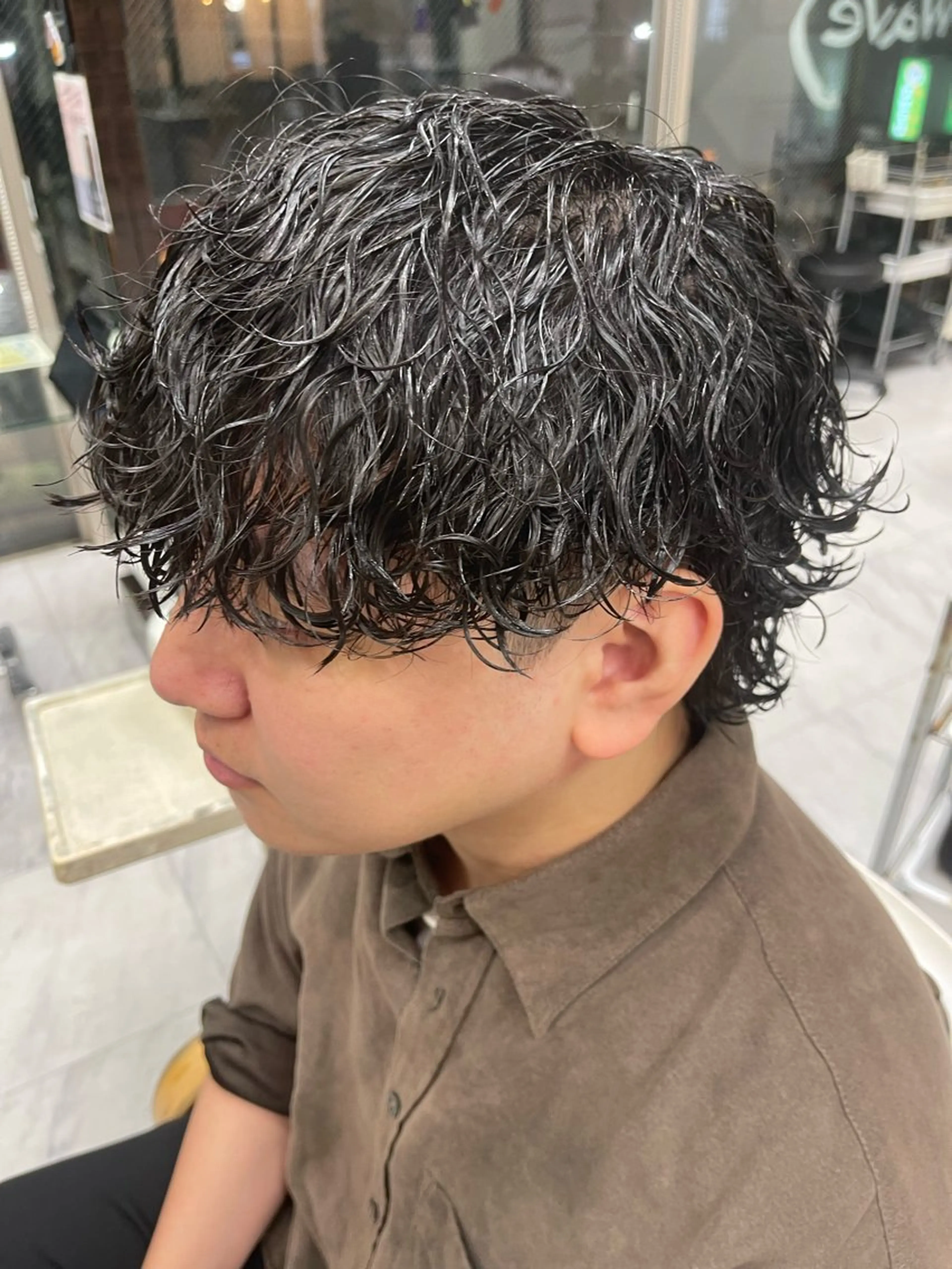 ショート パーマ メンズ マッシュウルフ マッシュ メンズパーマ 波巻きパーマ メンズウルフカット カット パーマ トリートメント 🌻メンズカット 落合諒🌻のヘアスタイル