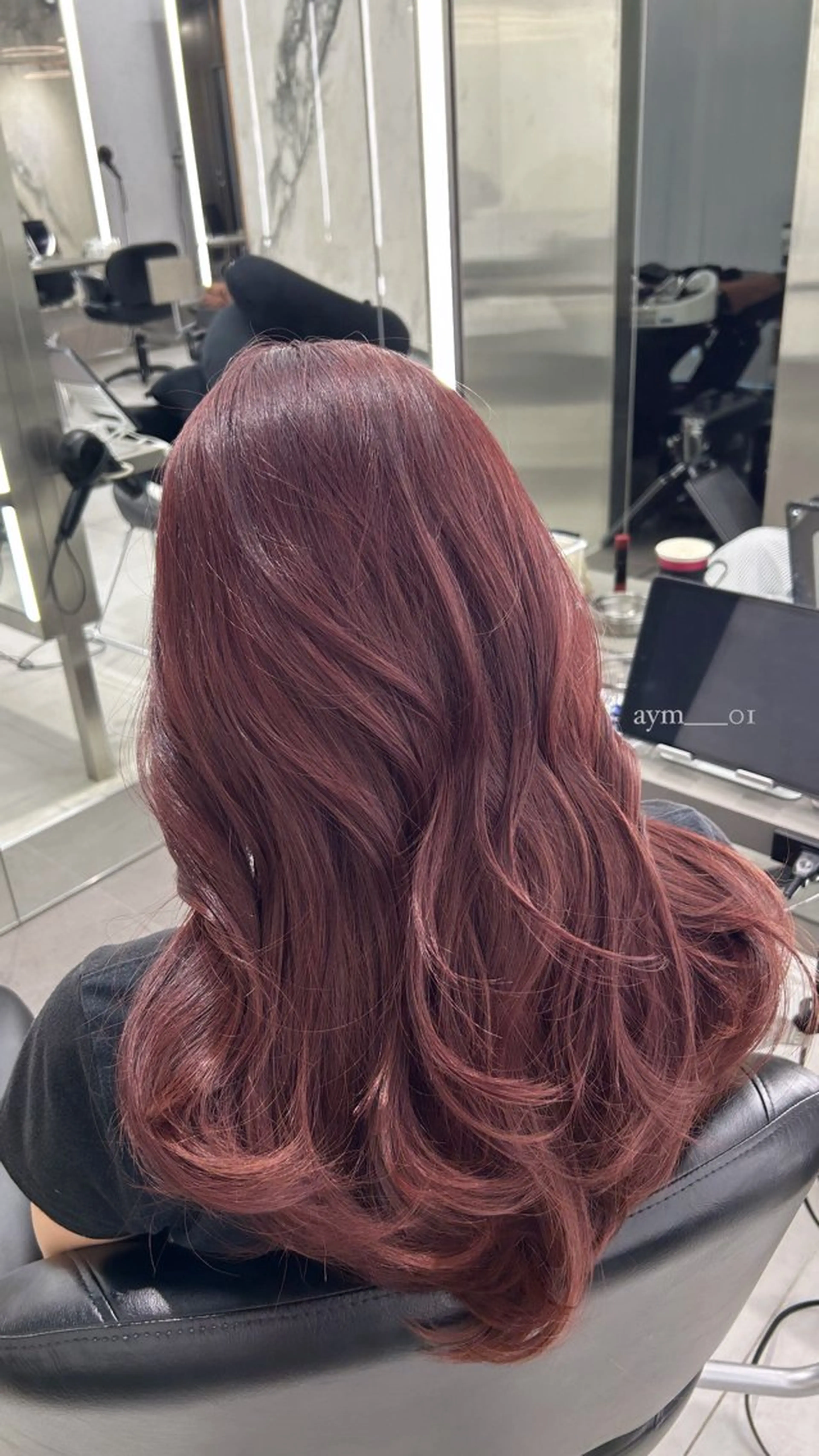 ロング 韓国ヘア AYUMIのヘアスタイル
