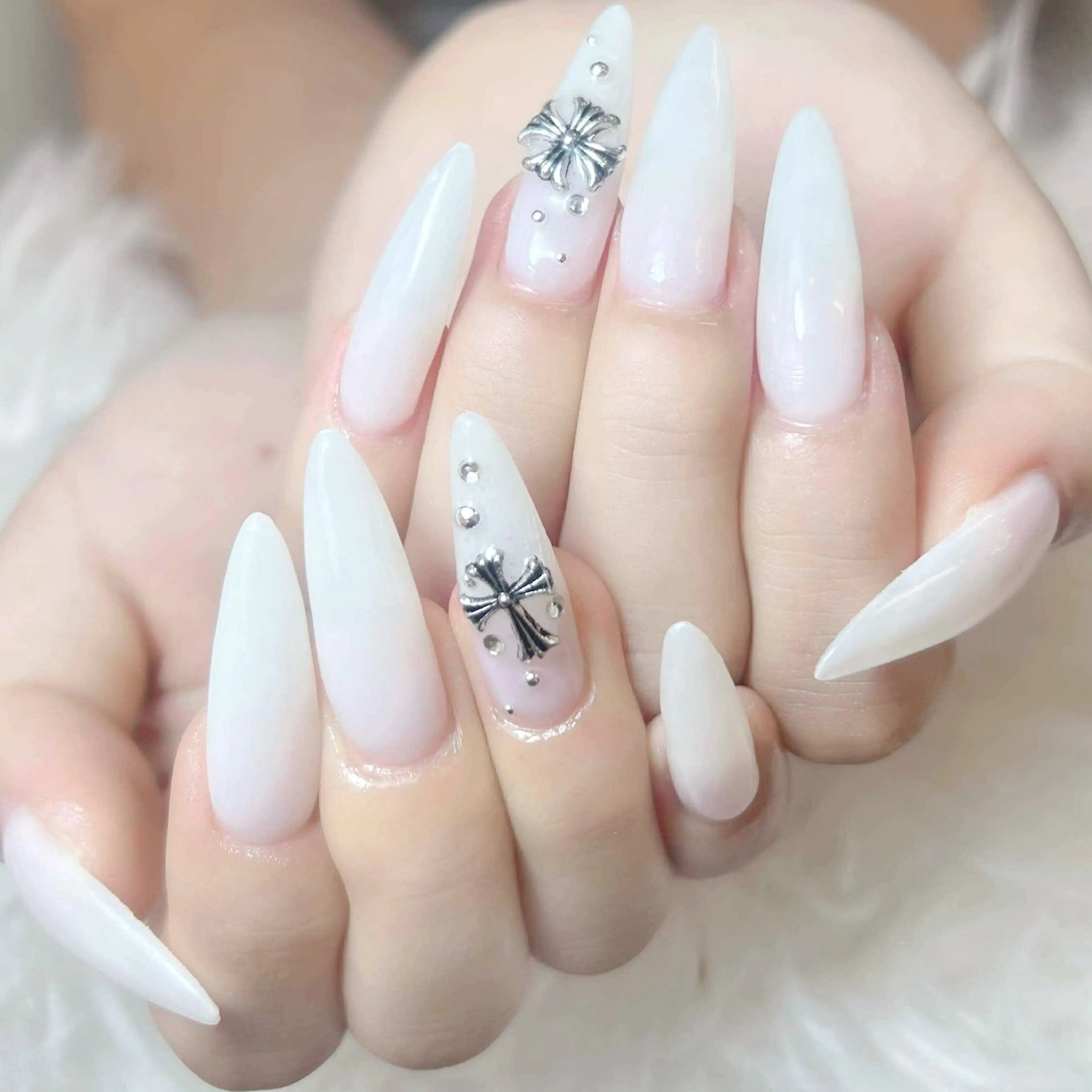 ネイル チークネイル 長さ出し フットネイル マグネットネイル 持ち込み ハンドネイル ANH NAIL ゴテゴテ専門店💎のネイルデザイン