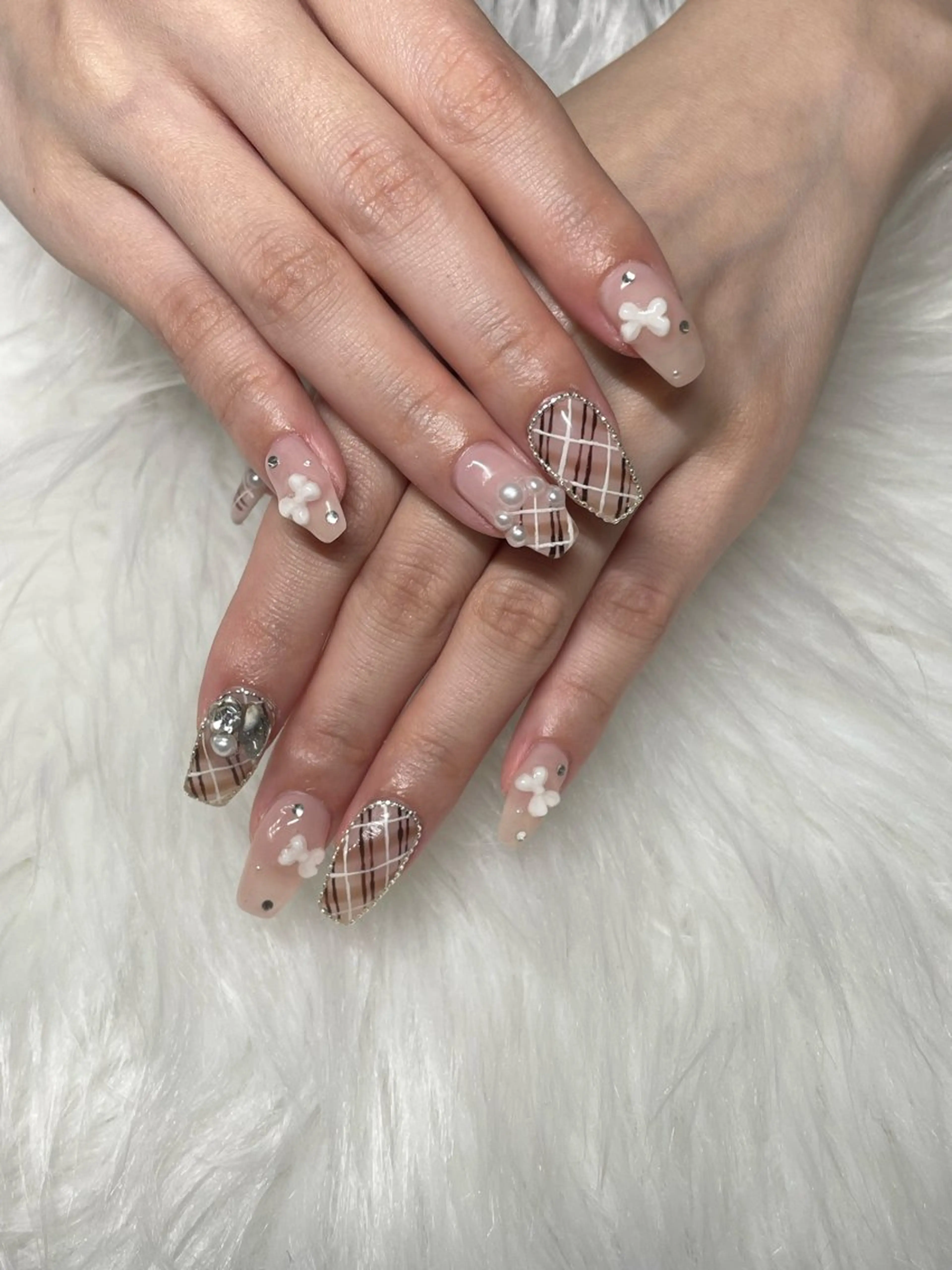 ネイル ハンドネイル オーロラ所属・YUI nailのネイルデザイン