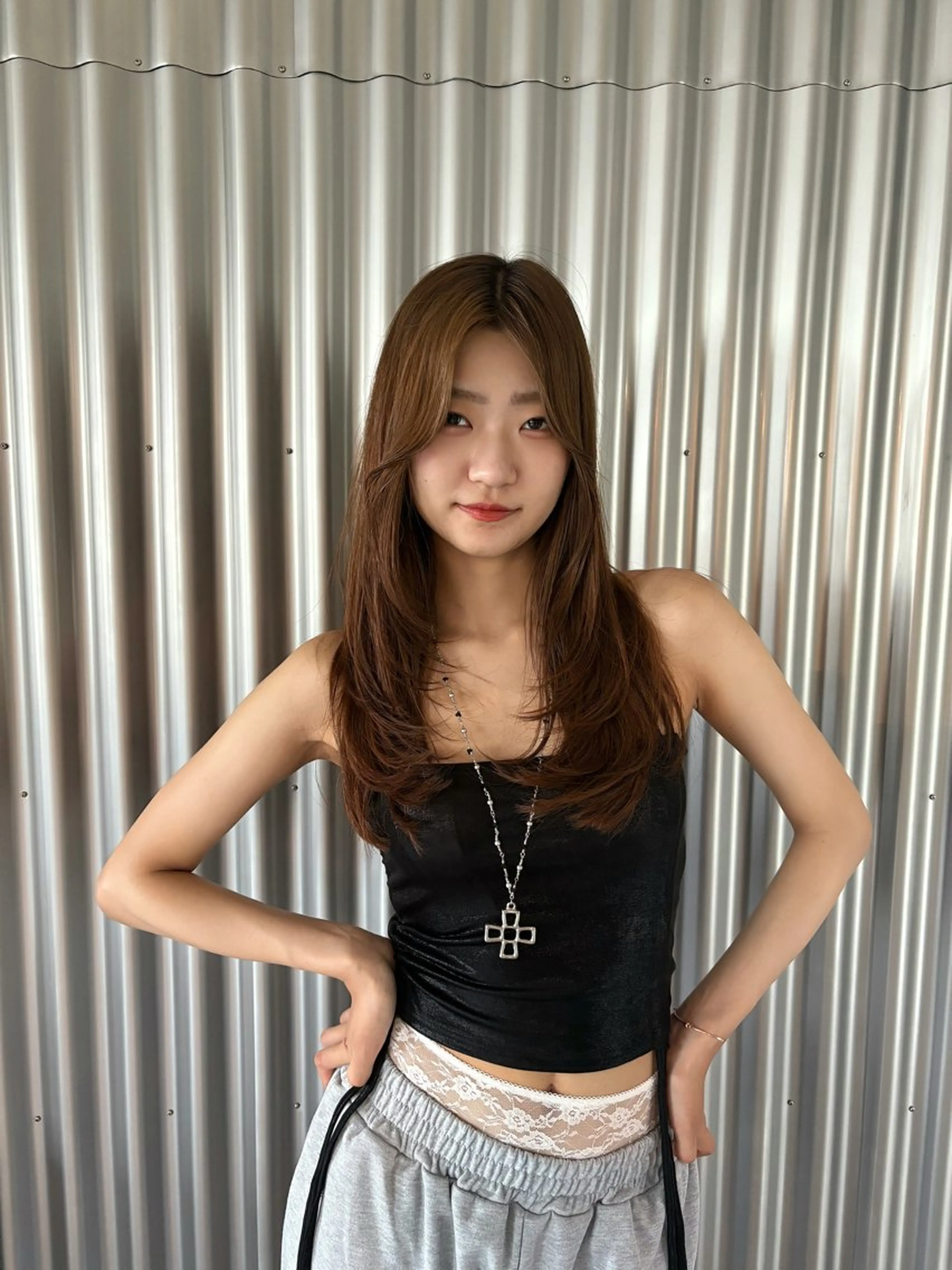 ロング レイヤーカット 宇野愛華∕ PEAR+Lのヘアスタイル