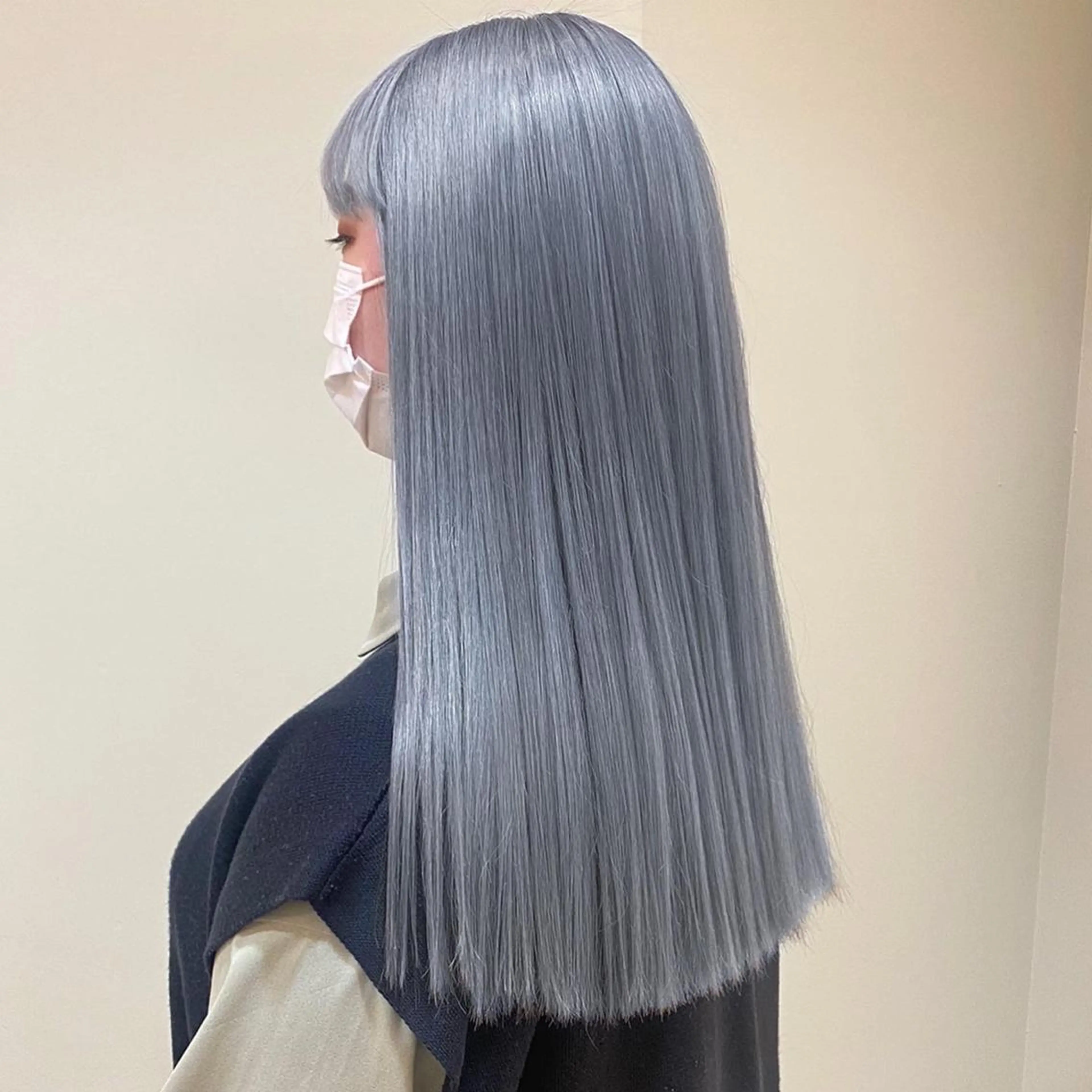 ロング カラー ANNA ／艶髪／ハイトーンのヘアスタイル