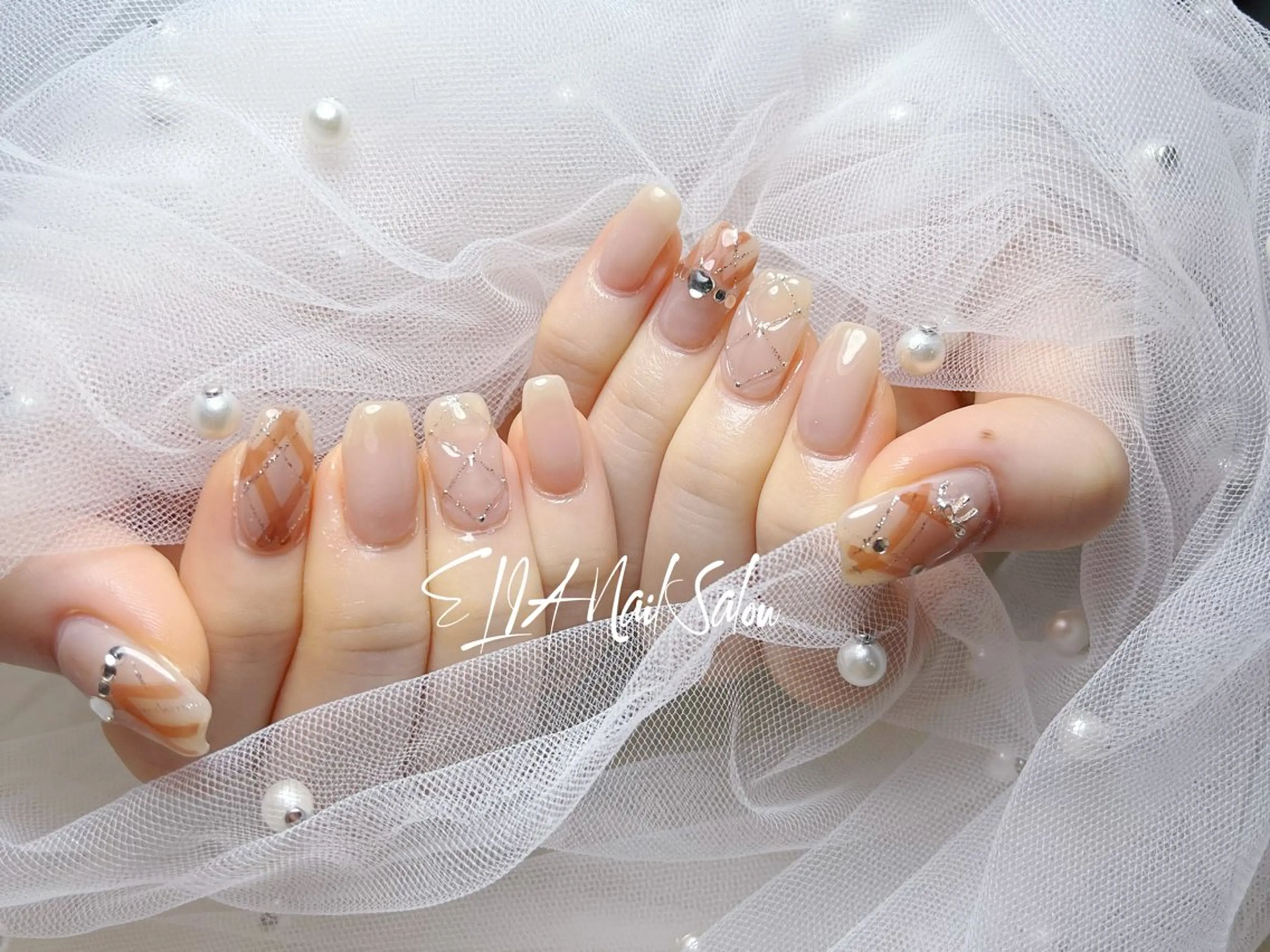 ミディアム ELIA【エリア】 nailsalonのネイルデザイン