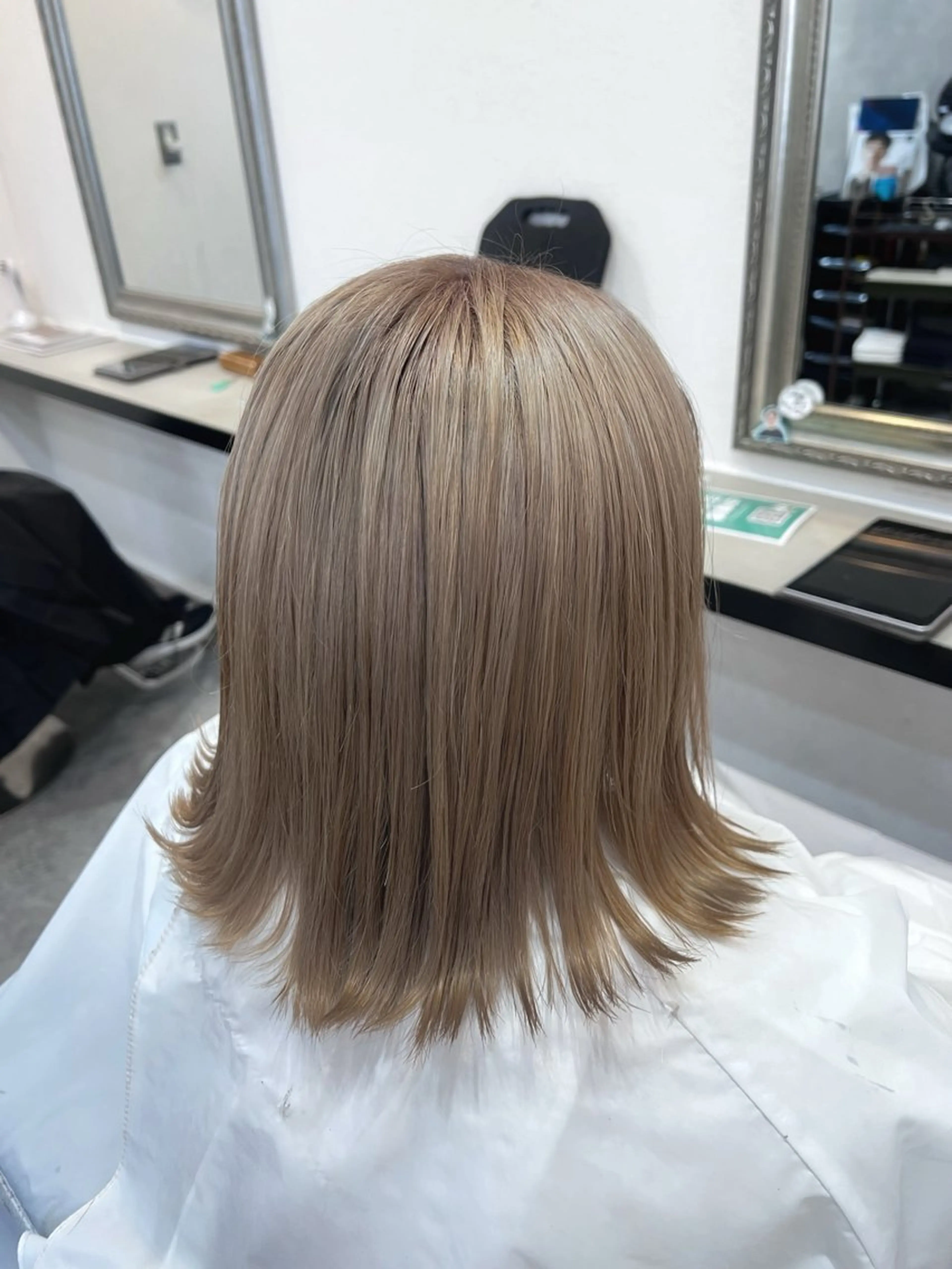 カラー ベージュカラー 長谷川 凌久のヘアスタイル