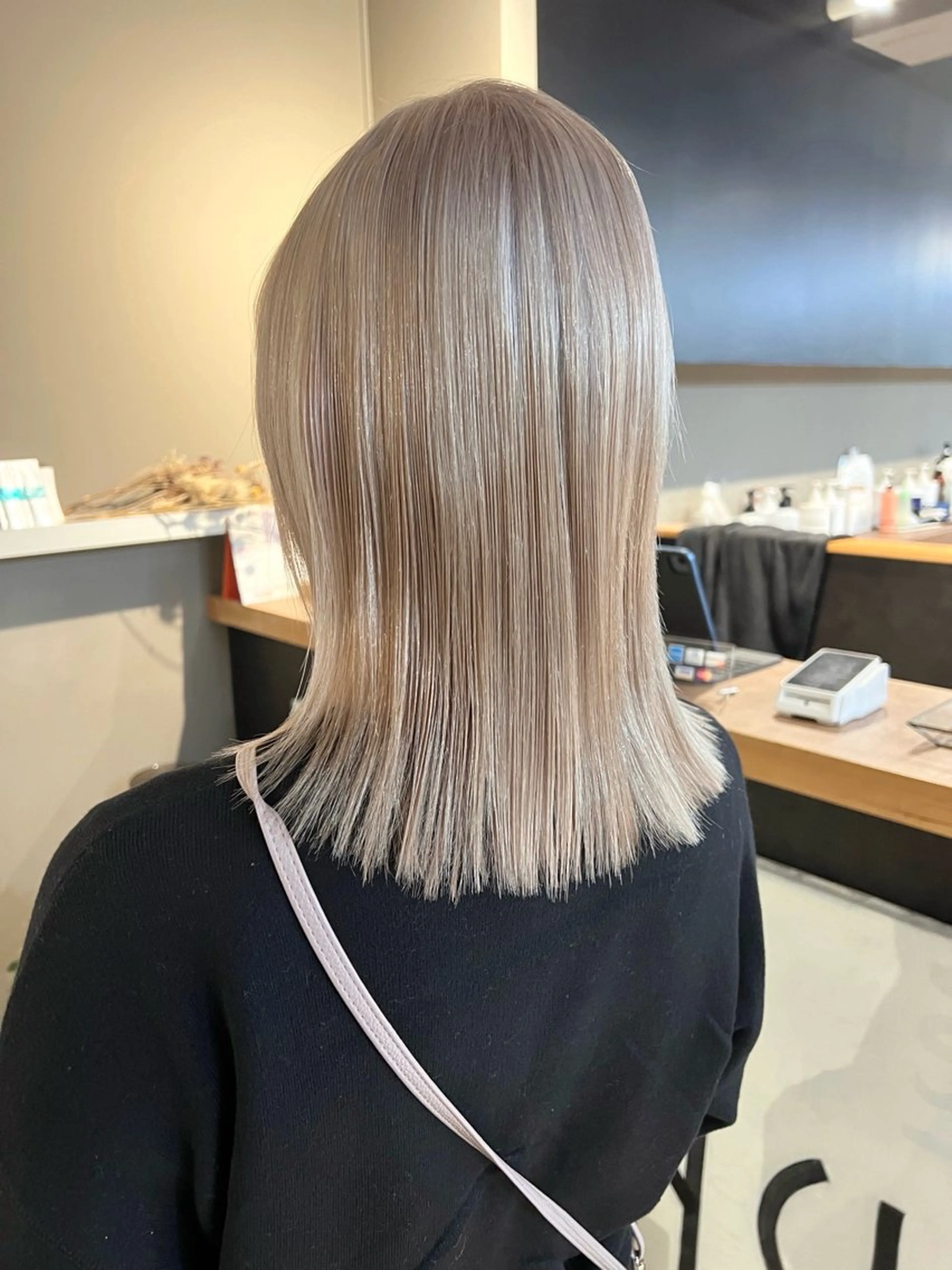 セミロング カラー daiki 原宿のヘアスタイル