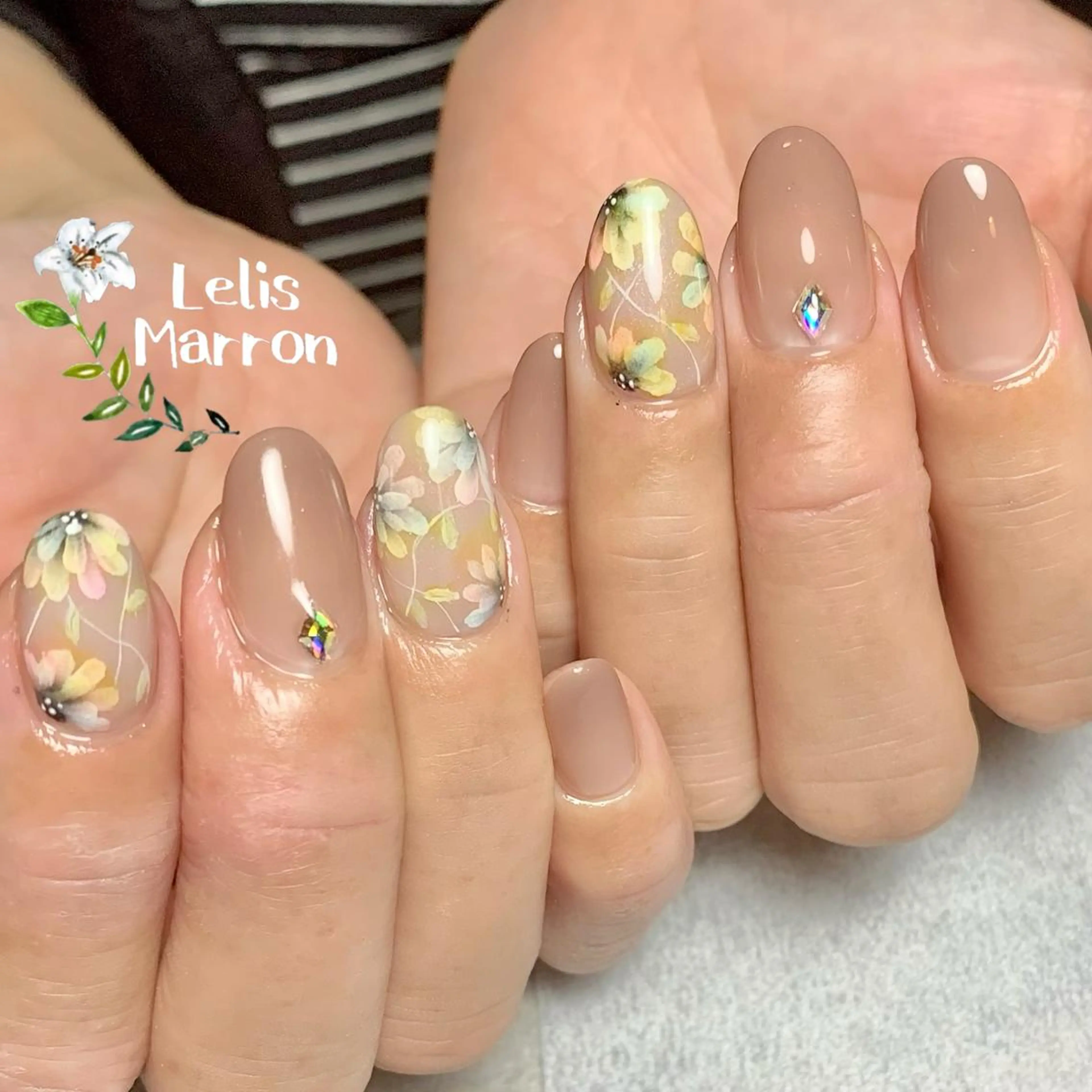 ネイル アートネイル フラワーネイル ニュアンスネイル オフィスネイル シンプルネイル ハンドネイル Lelis Marron所属・岸 侑李のネイルデザイン
