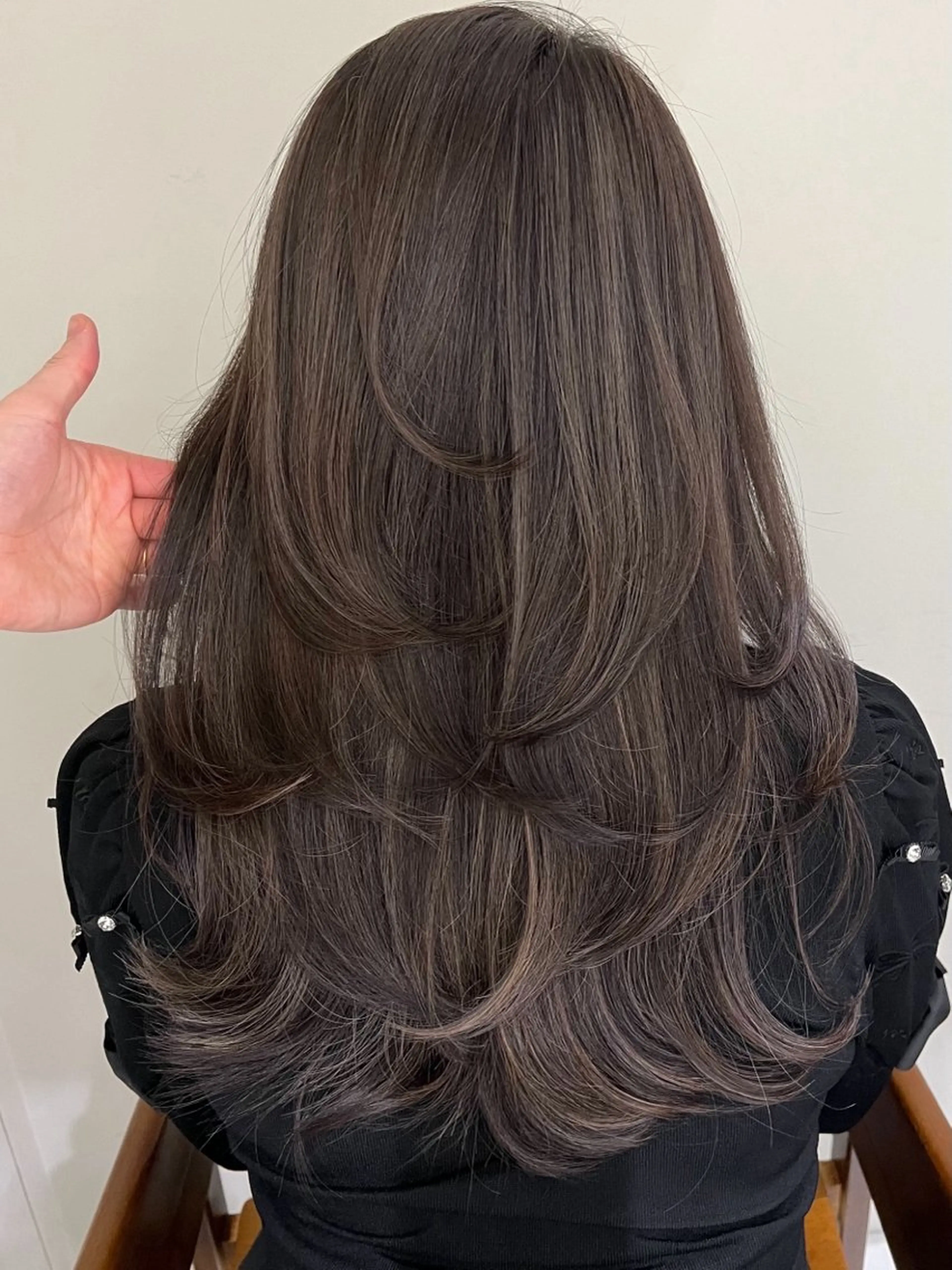 ロング ヘアカラー ✨レイヤーカット/透 名感カラー特化✨のヘアスタイル