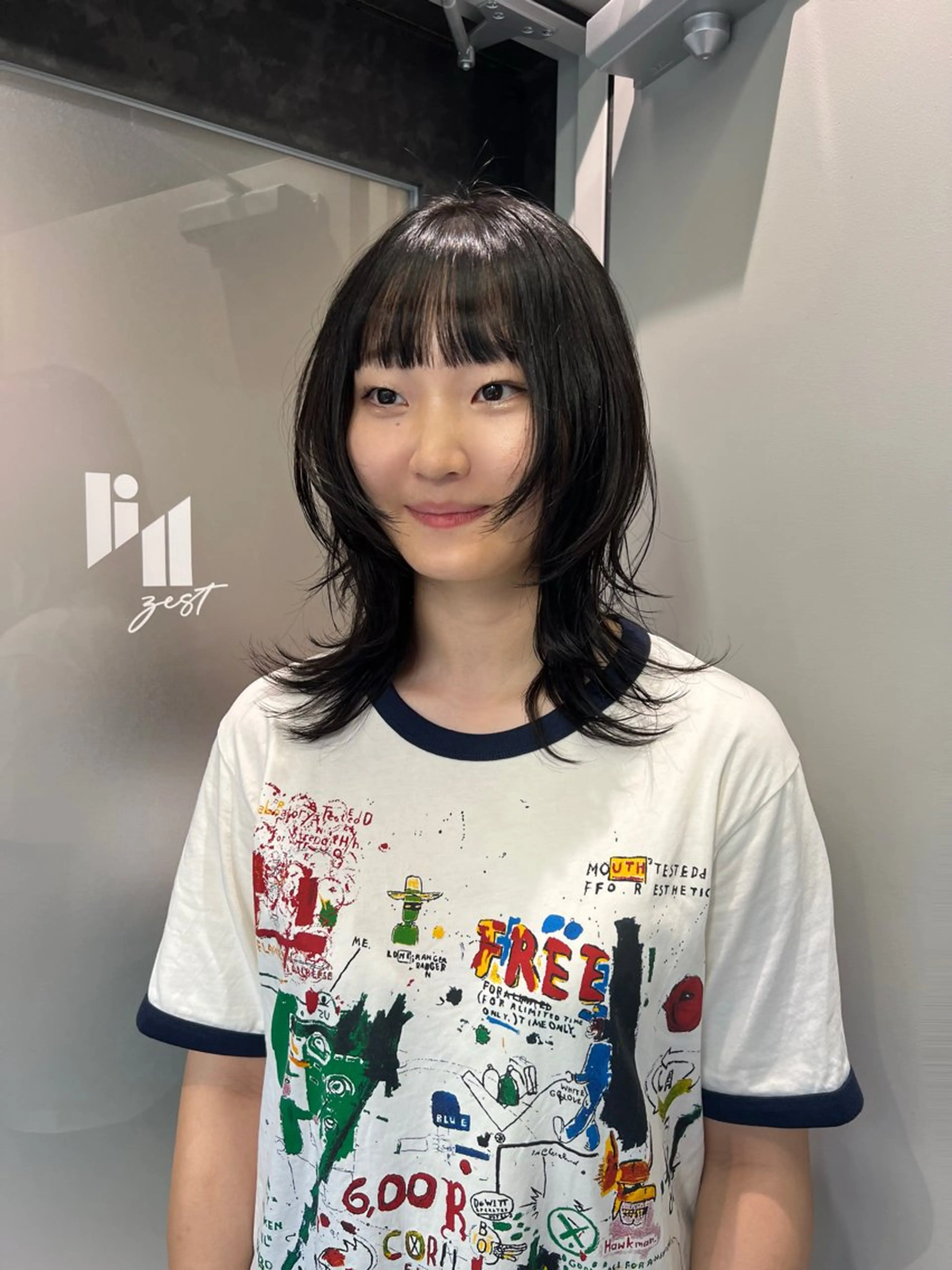 ミディアム レイヤーカット ヘアカラー トリートメント ヘアセット 韓国風艶カラー 🇰🇷🩶/REIのヘアスタイル