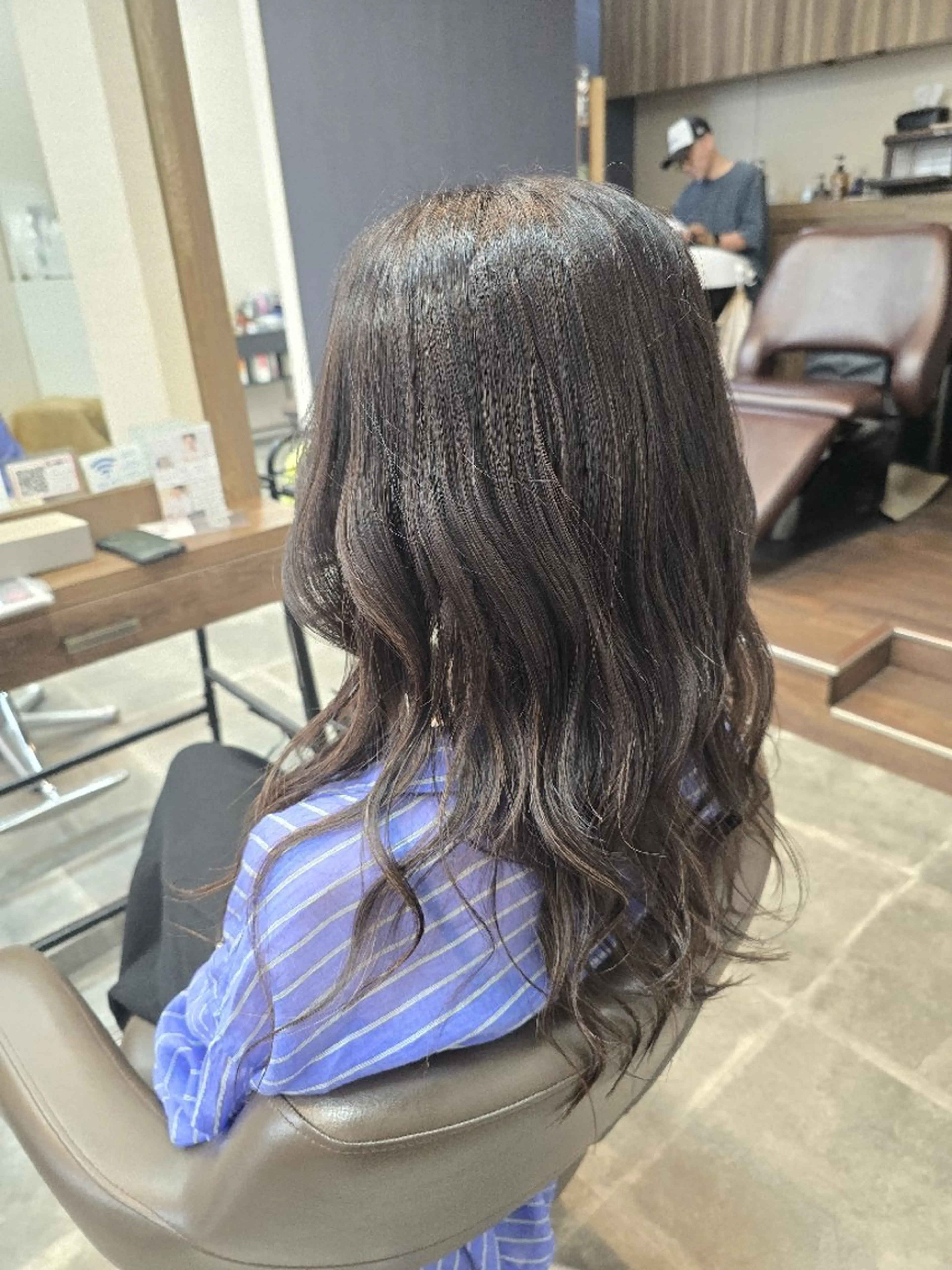ロング カラー ハイライトカラー インナーカラー ハイライト 髪質改善 レイヤーカット カット ヘアカラー トリートメント 石川 ジェウンのヘアスタイル