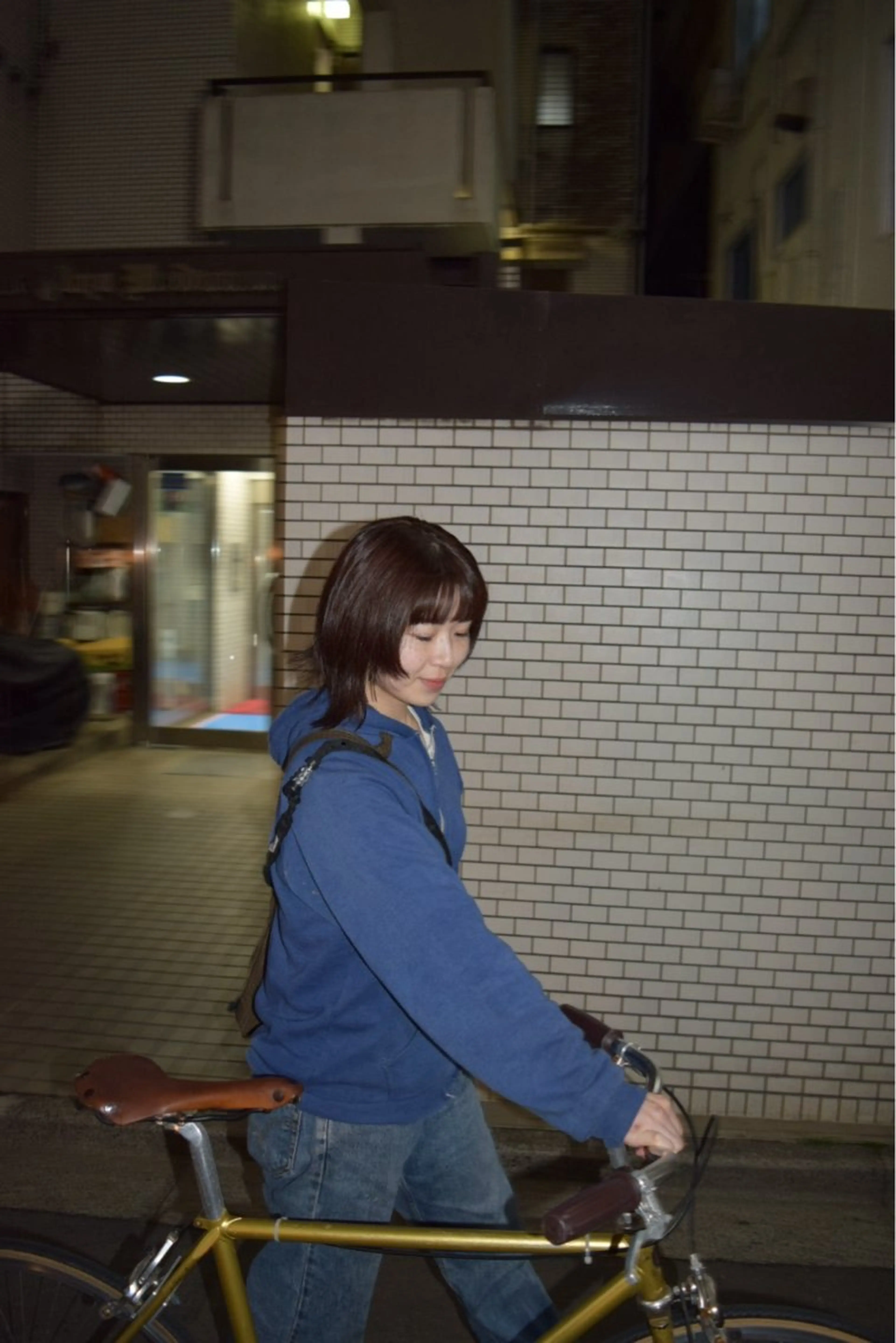 ミディアム アキモト フウガのヘアスタイル