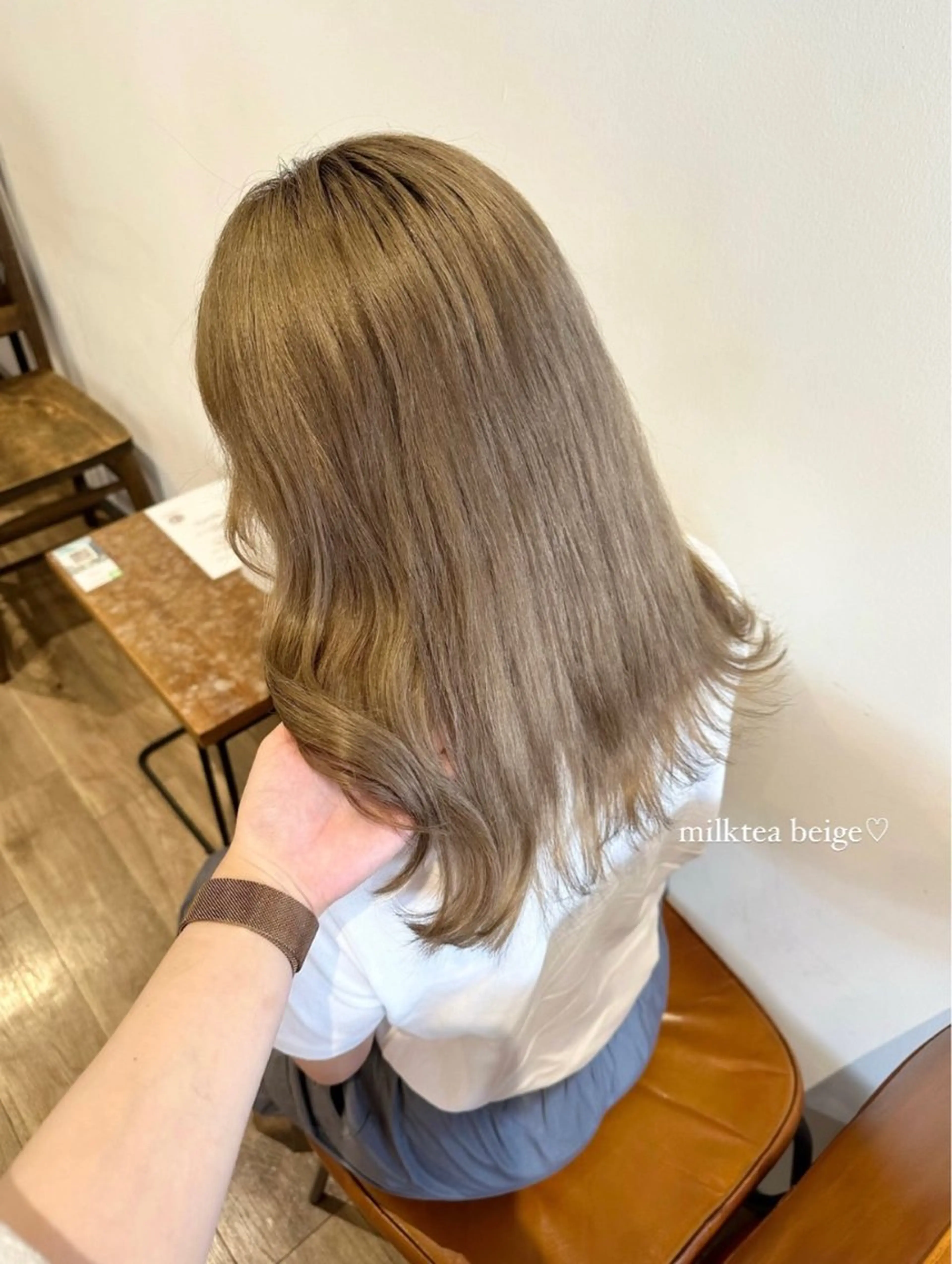 ロング カラー ヘアアレンジ ブリーチ ヘアカラー トリートメント himawari♡ 柔らかいカラーのヘアスタイル