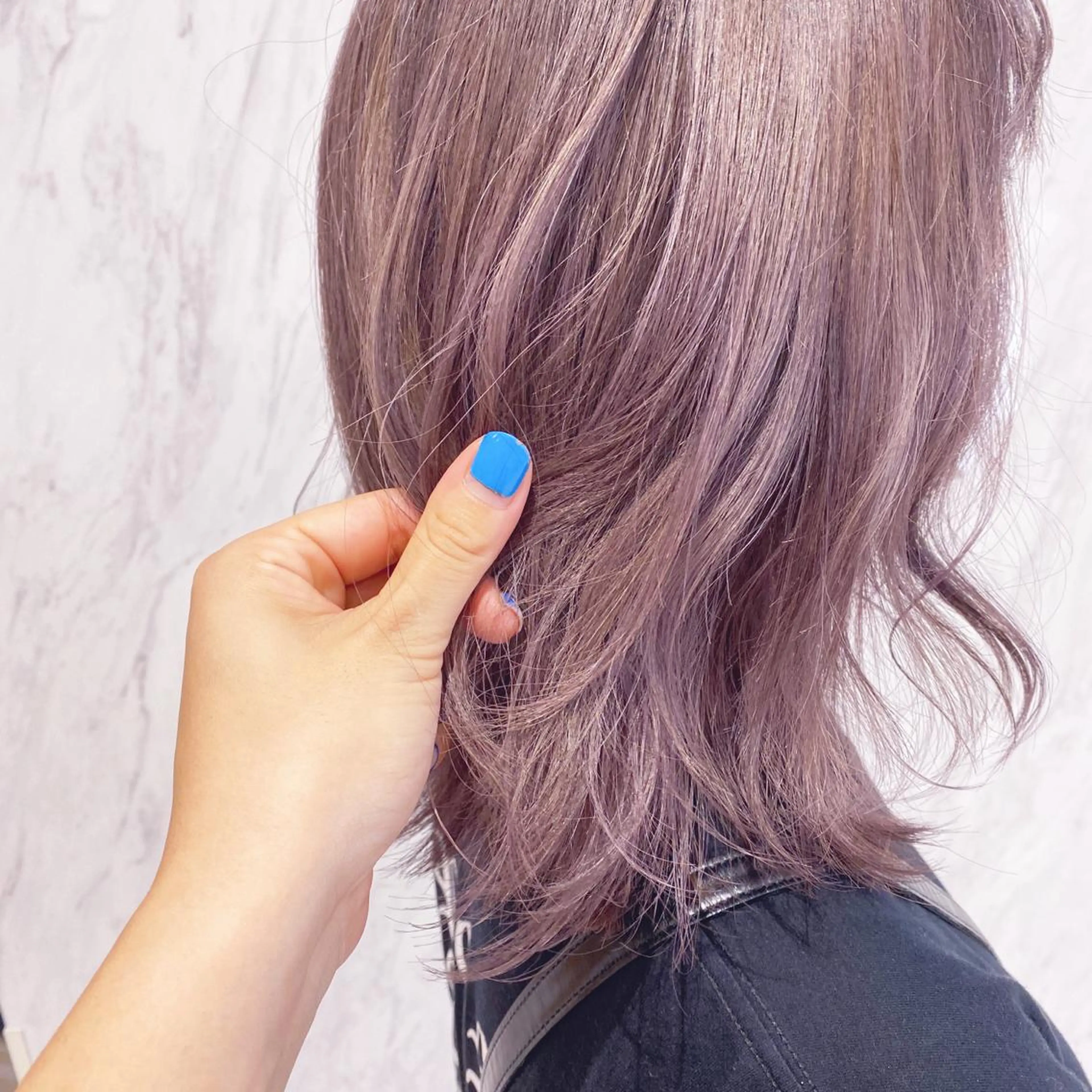 ミディアム カラー カット ヘアカラー トリートメント TRUCK トラックのヘアスタイル