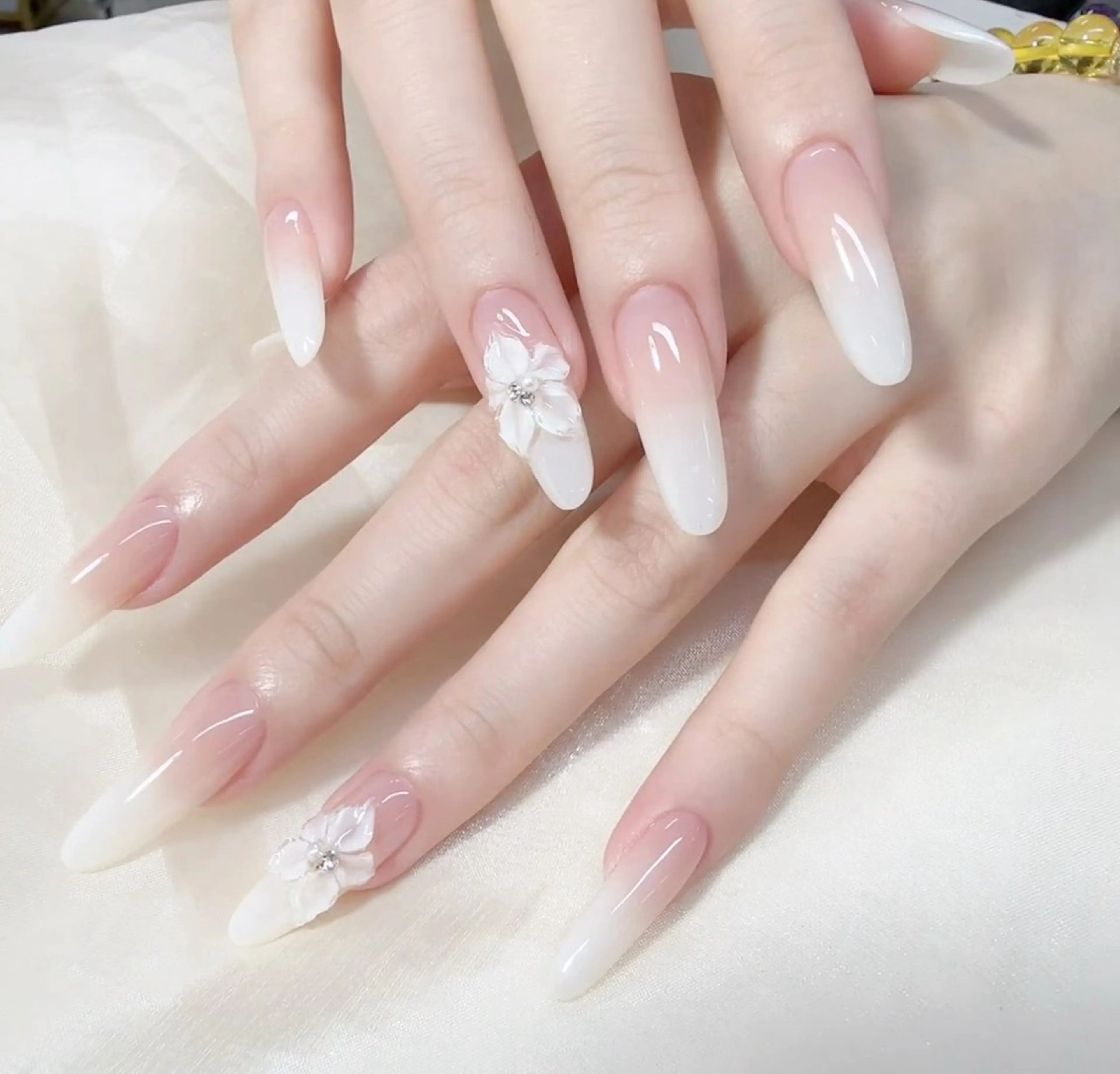 ネイル オーロラネイル フラワーネイル フットネイル フレンチネイル ジェルネイル ハンドネイル 長さだし専門 ありさのネイルデザイン