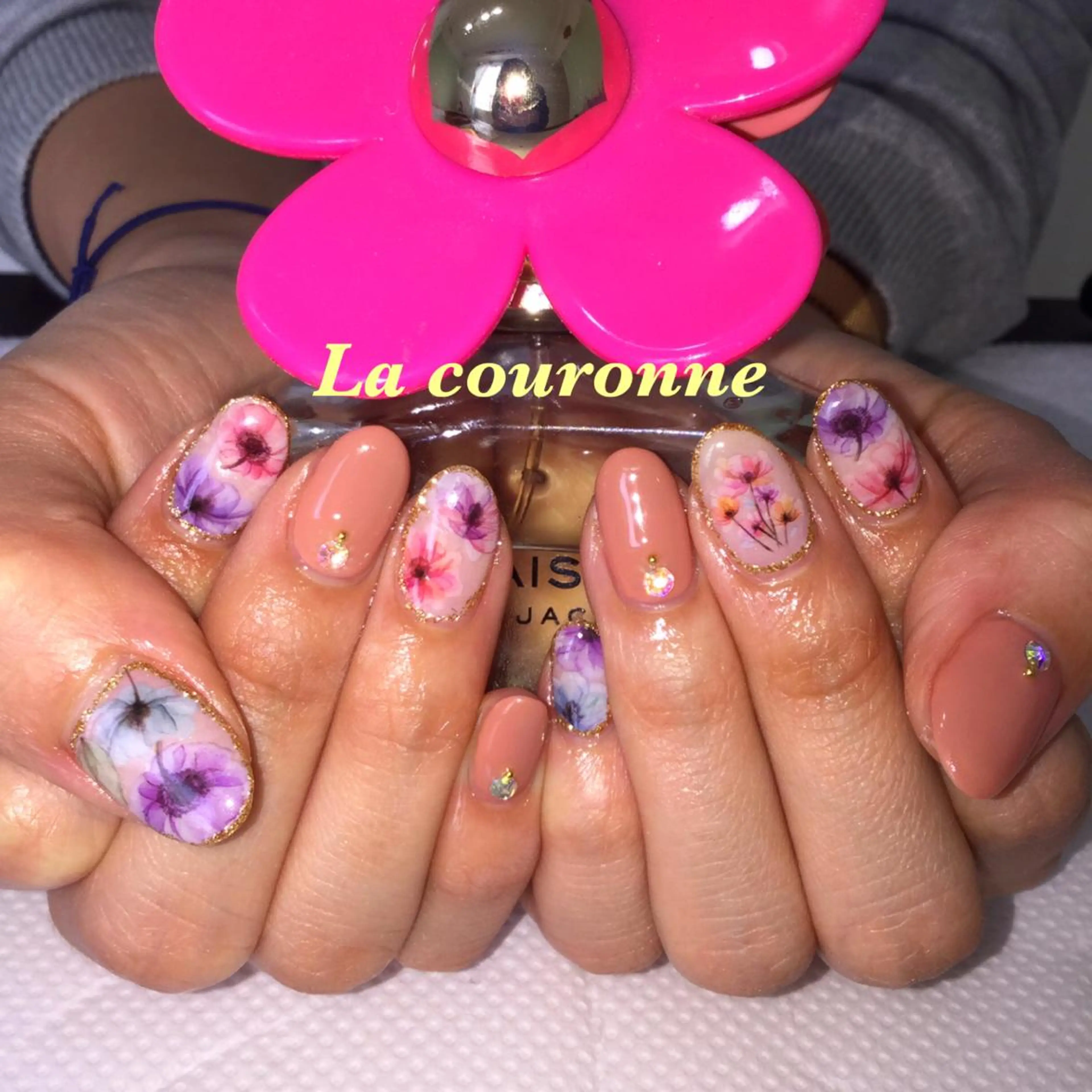 ネイル ハンドネイル Lacouronne NATSUMIのネイルデザイン