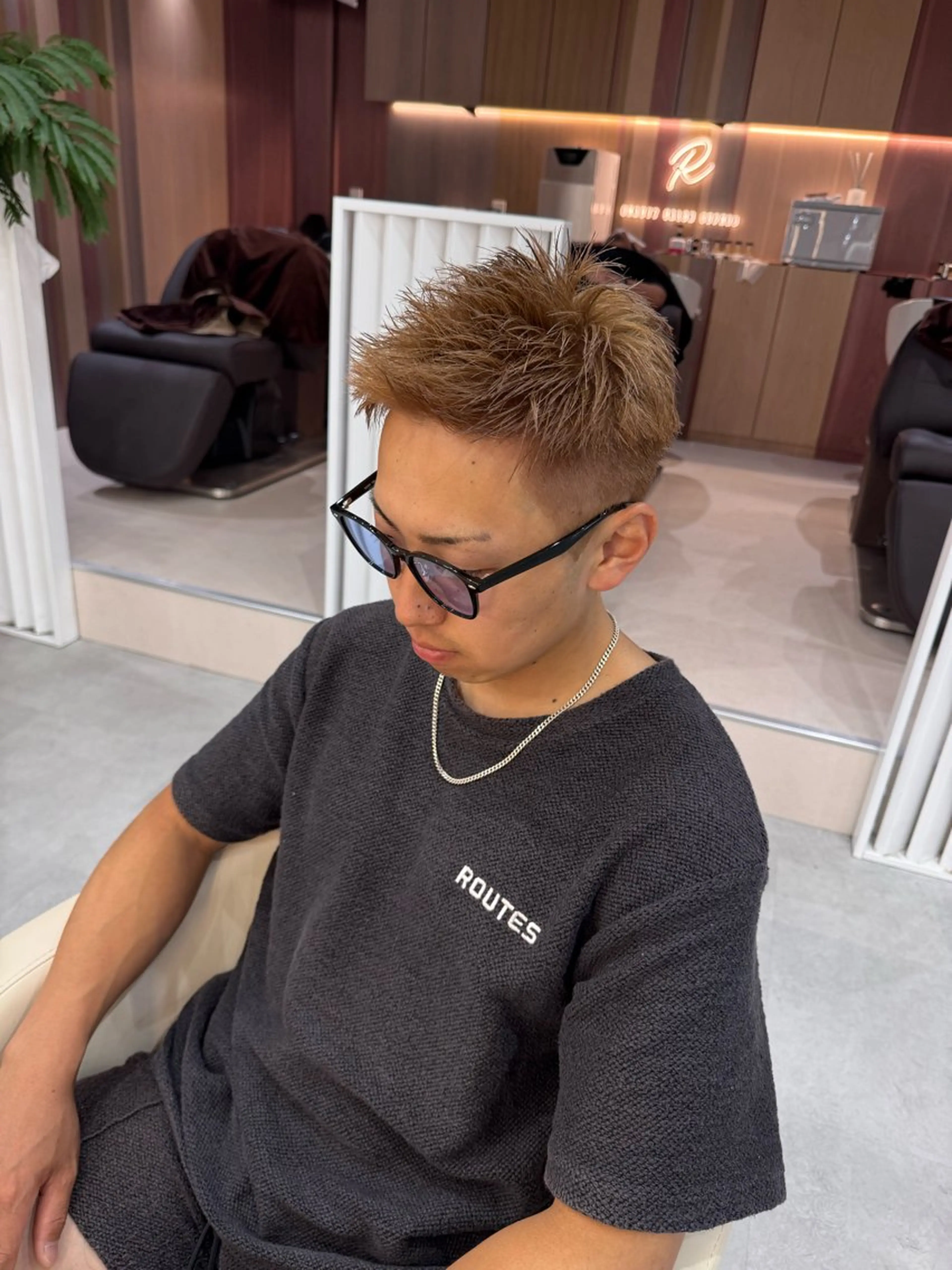 カラー メンズ R/🤎 トレンドお任せOKのヘアスタイル