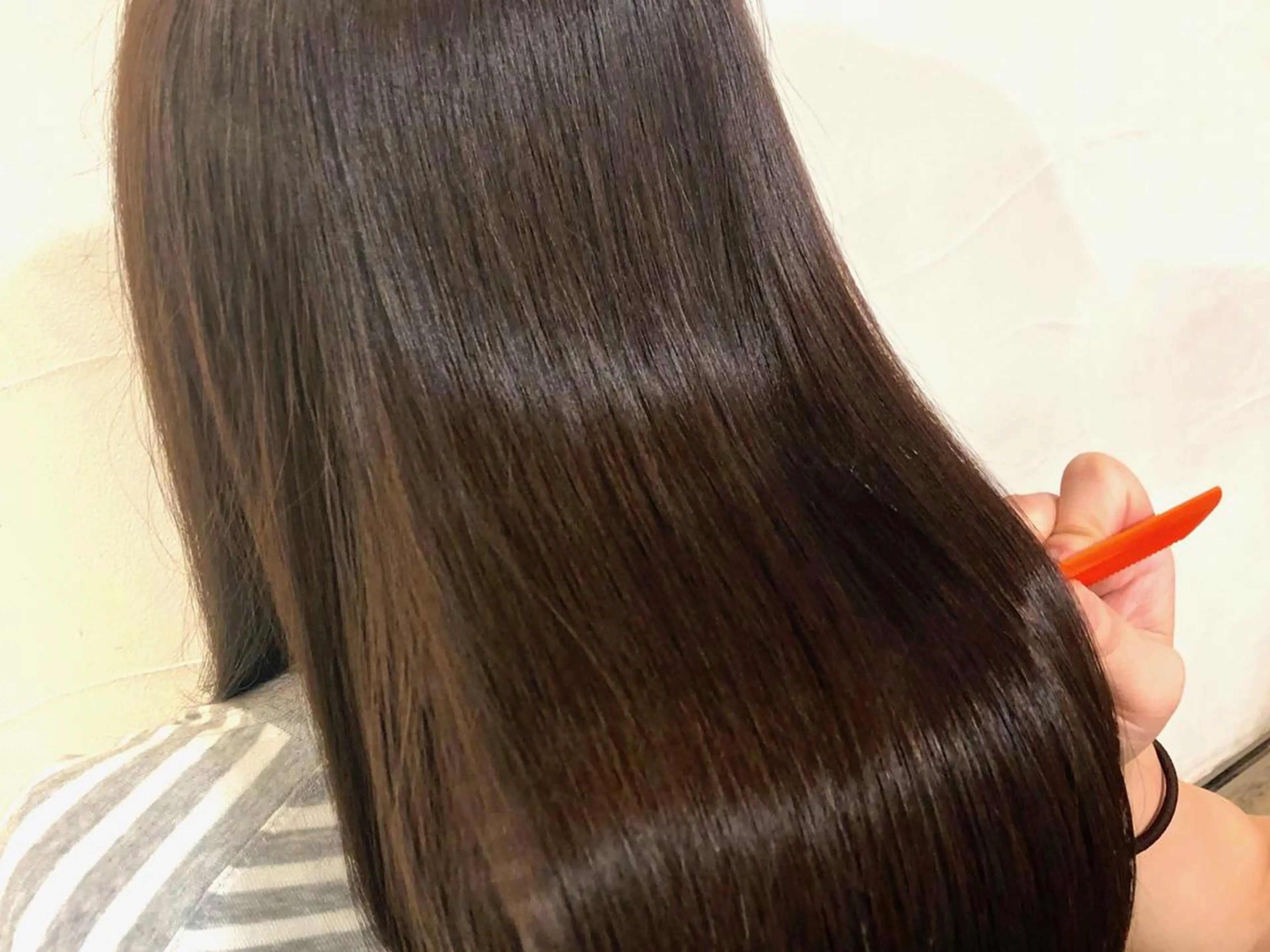 カラー 下池 紗加のヘアスタイル