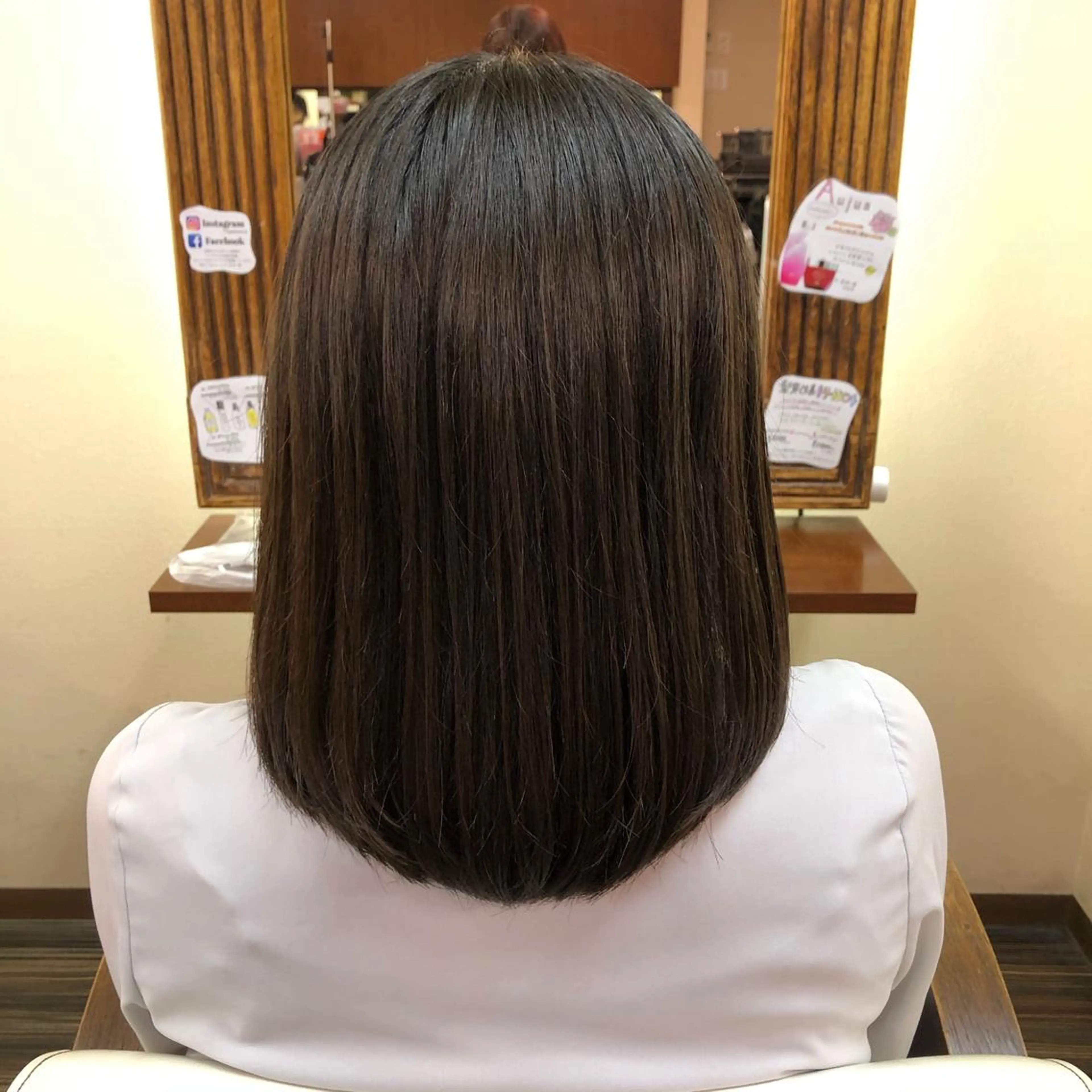 ミディアム カット トリートメント 山崎 絵莉香のヘアスタイル