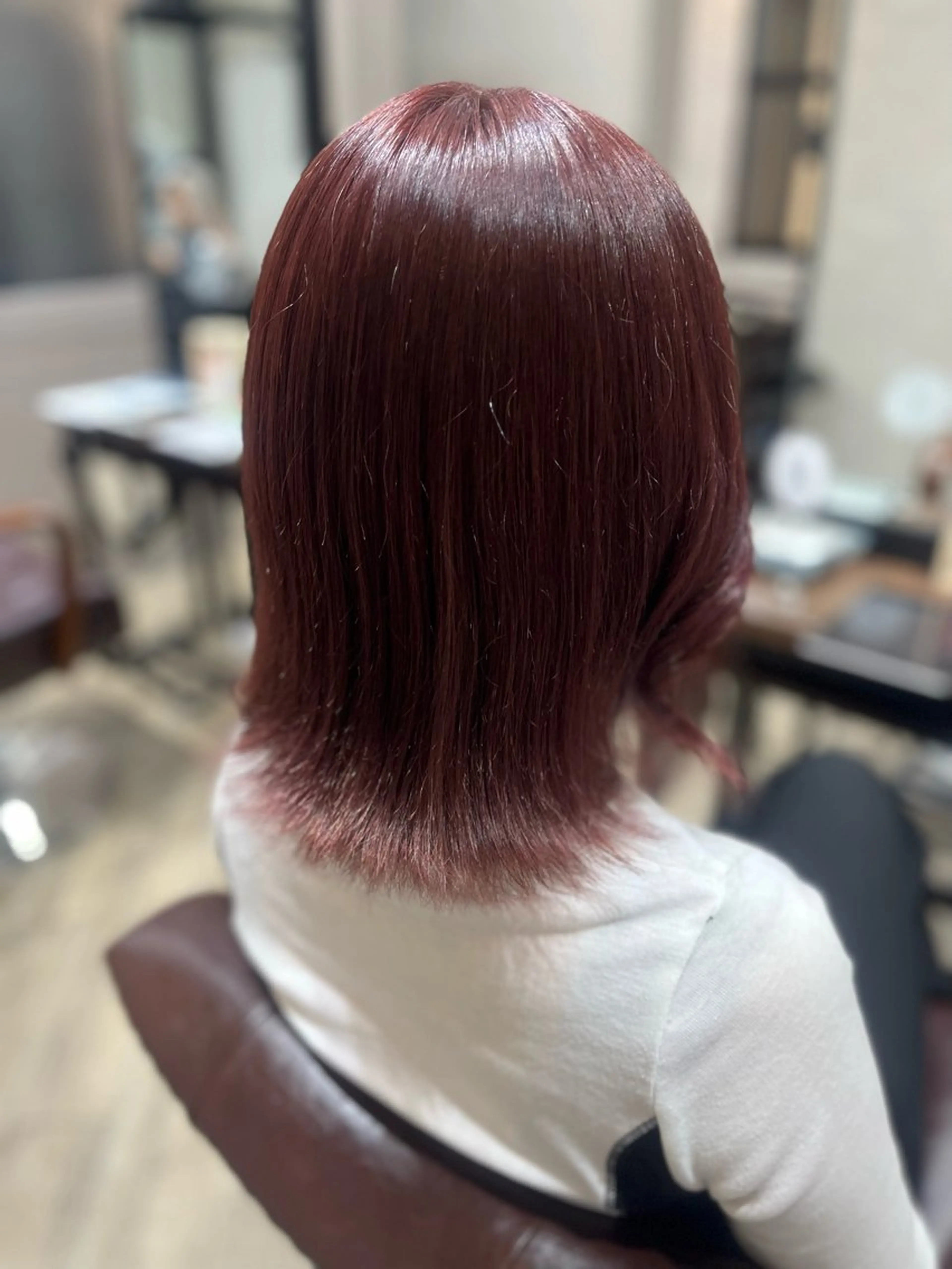ミディアム カラー ヘアカラー トリートメント 🫧ぷる艶カラー🫧 Yuubi🦩のヘアスタイル