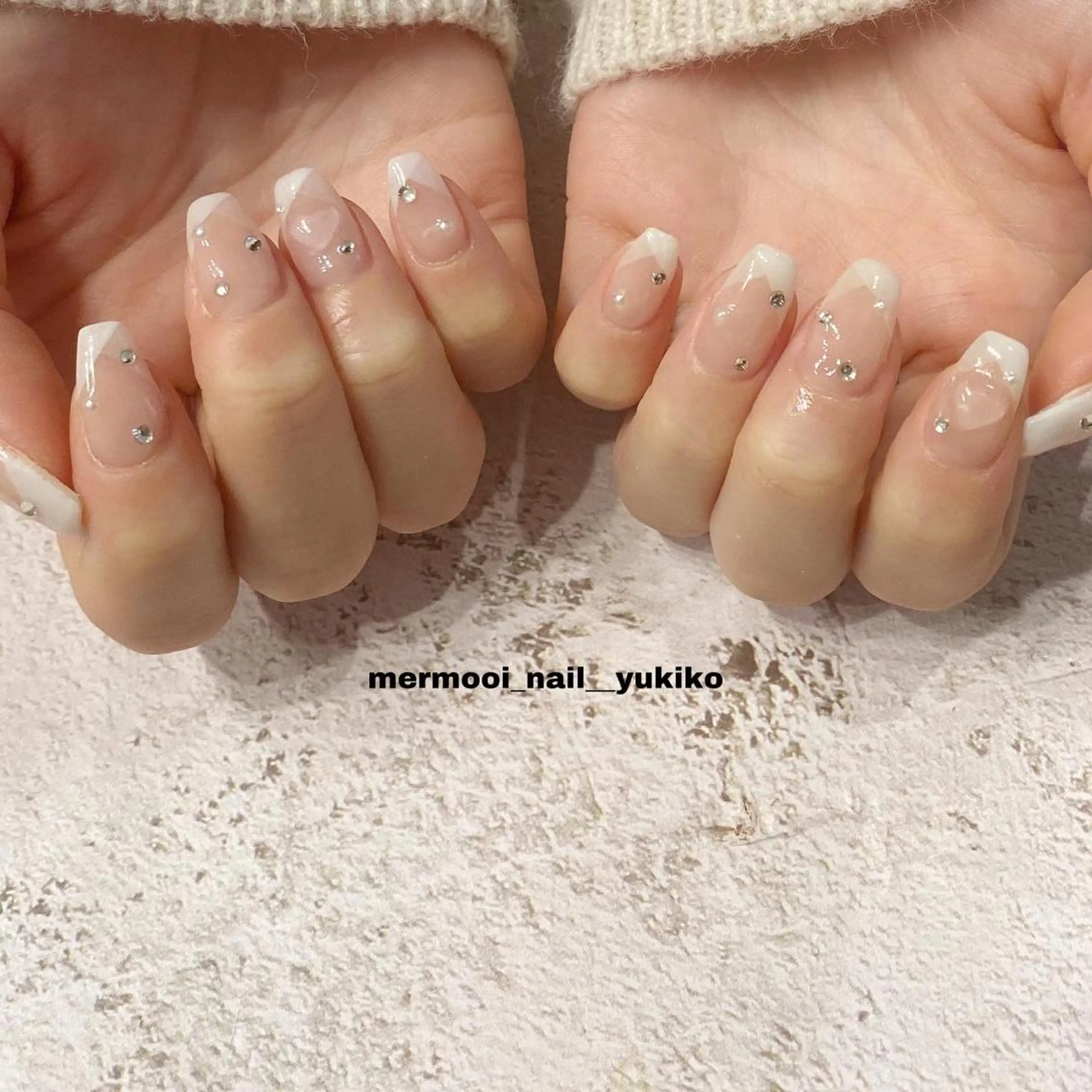 ネイル フレンチネイル 韓国ネイル 斜めフレンチ ワンホンネイル mermooi nailのネイルデザイン