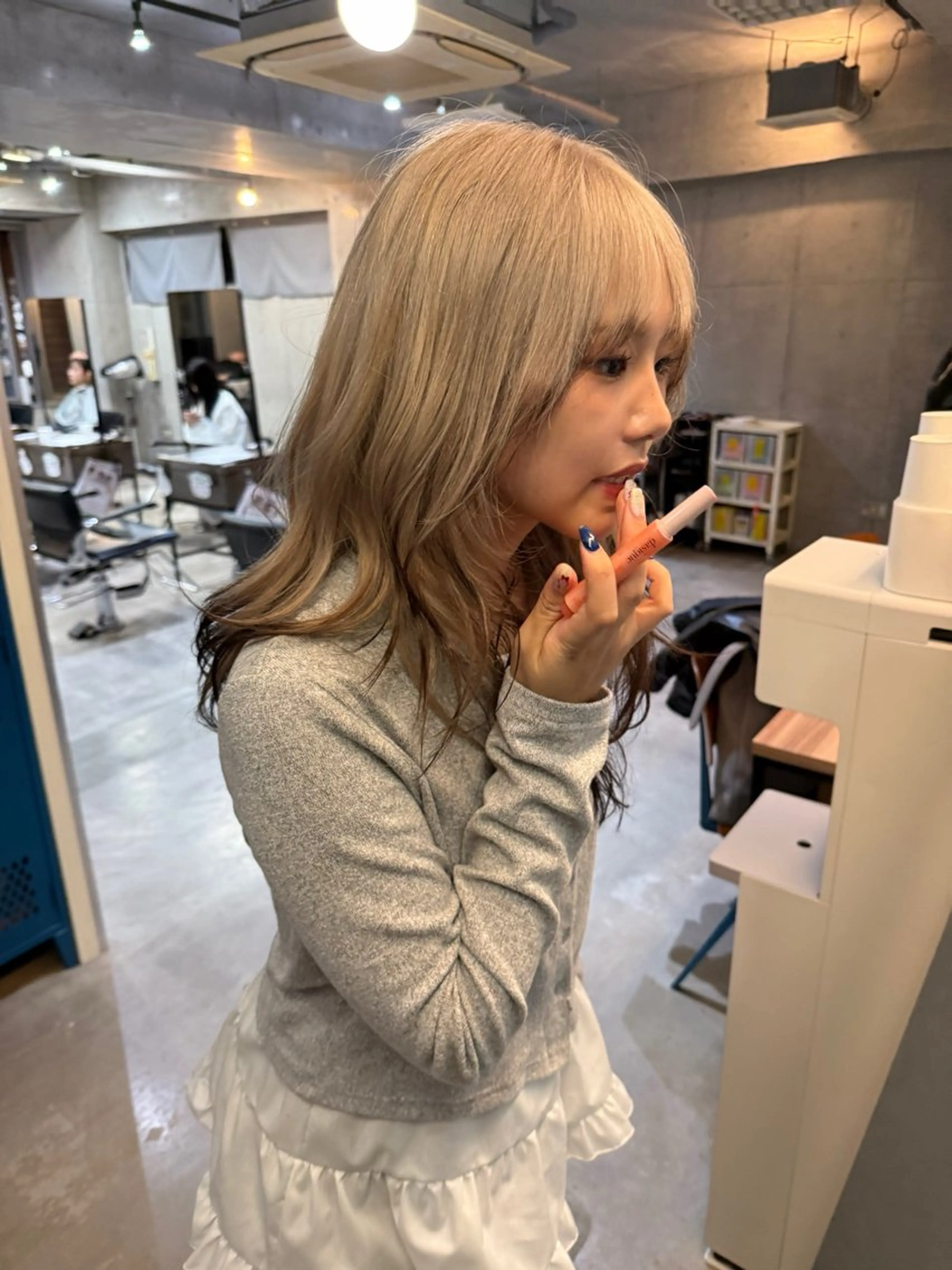 セミロング カット ヘアカラー レイヤーカット\ウル フ　chinatsuのヘアスタイル