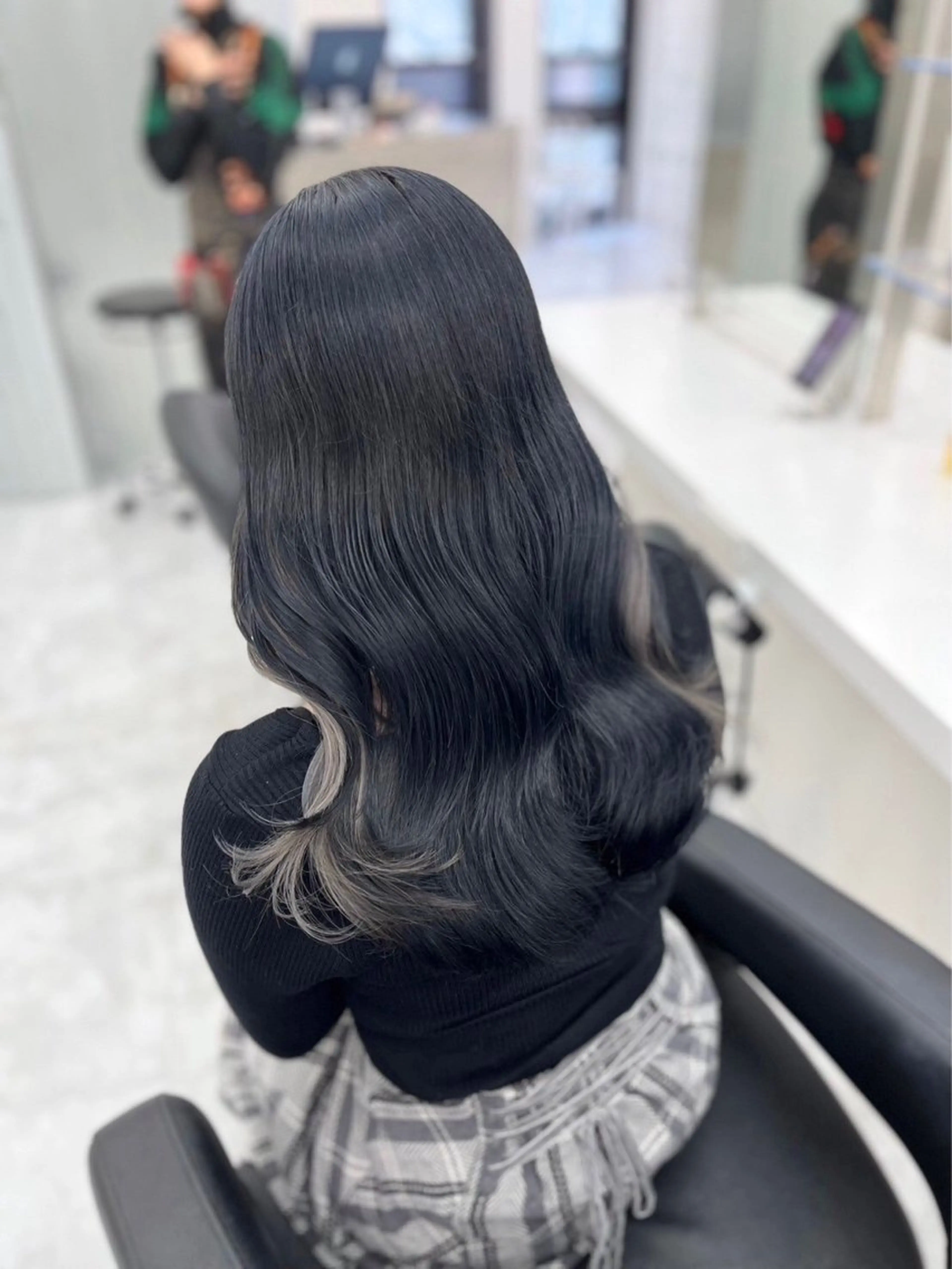 ロング カラー 🇰🇷韓国っぽ 透明感🇰🇷胡海のヘアスタイル