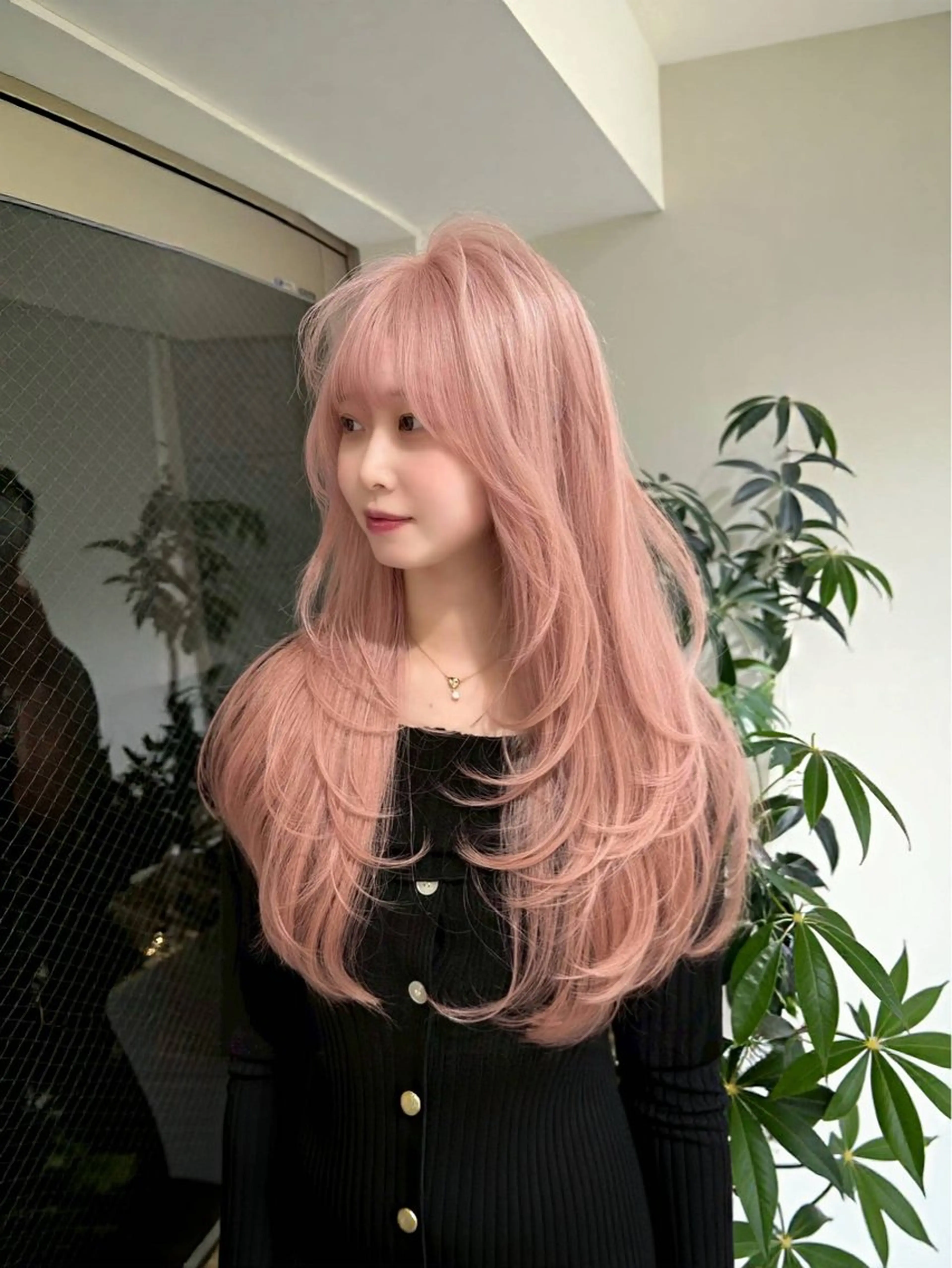 セミロング ヘアカラー ハイトーン✨艶髪 💘💘凛太郎💘のヘアスタイル