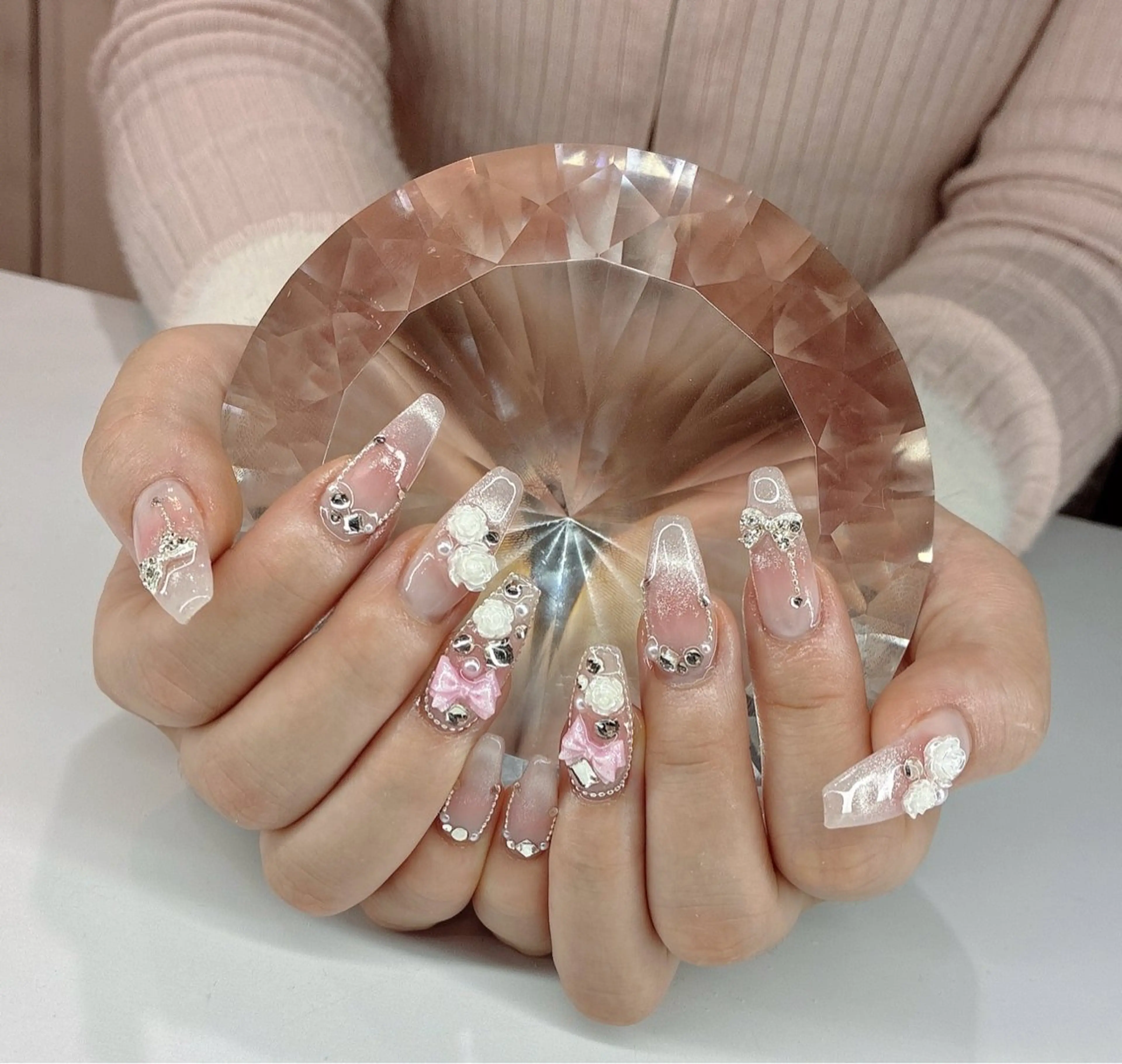 ネイル ハンドネイル LoaChaton kaeのネイルデザイン