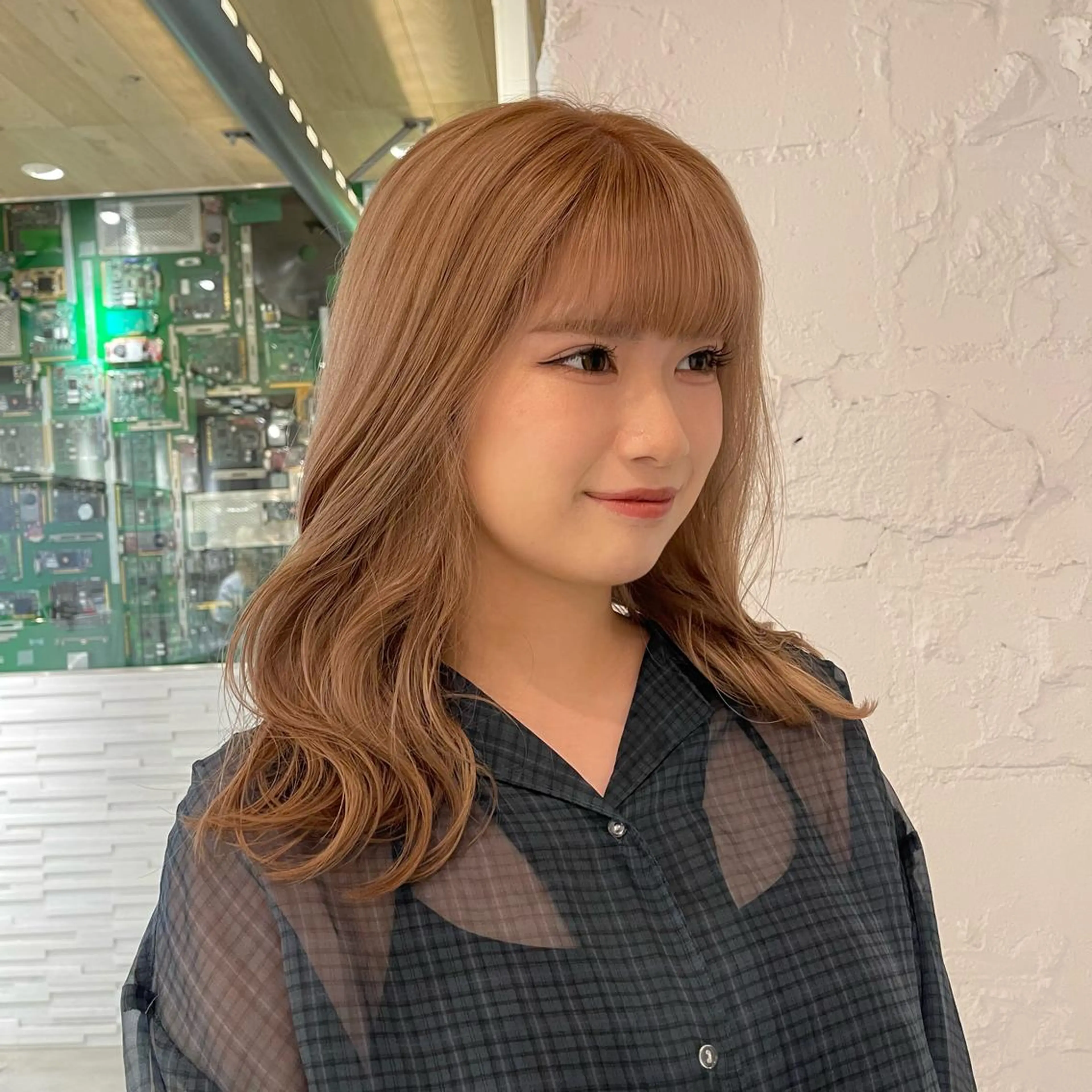 セミロング カラー ヘアカラー トリートメント lunty miichiのヘアスタイル