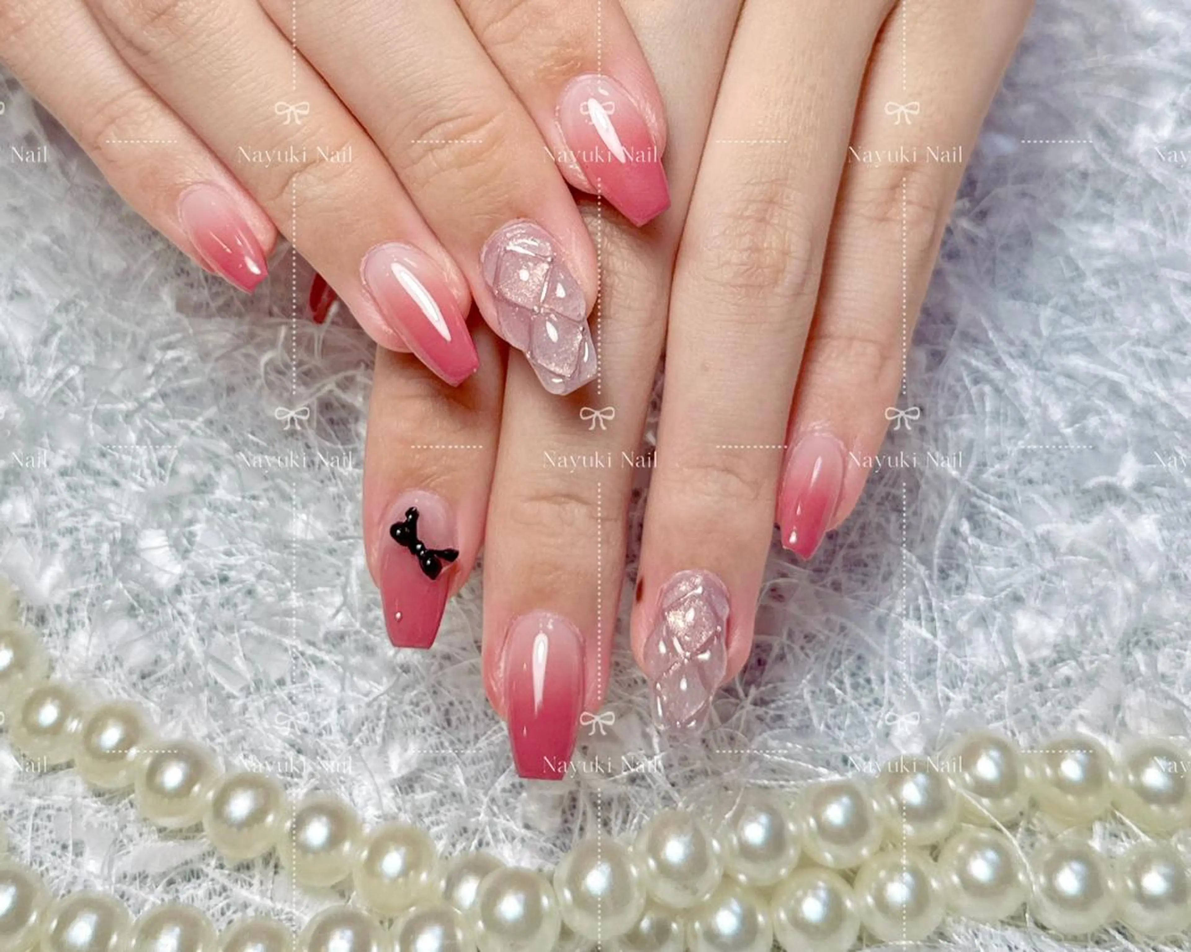 ネイル 🦋 Queenieのネイルデザイン