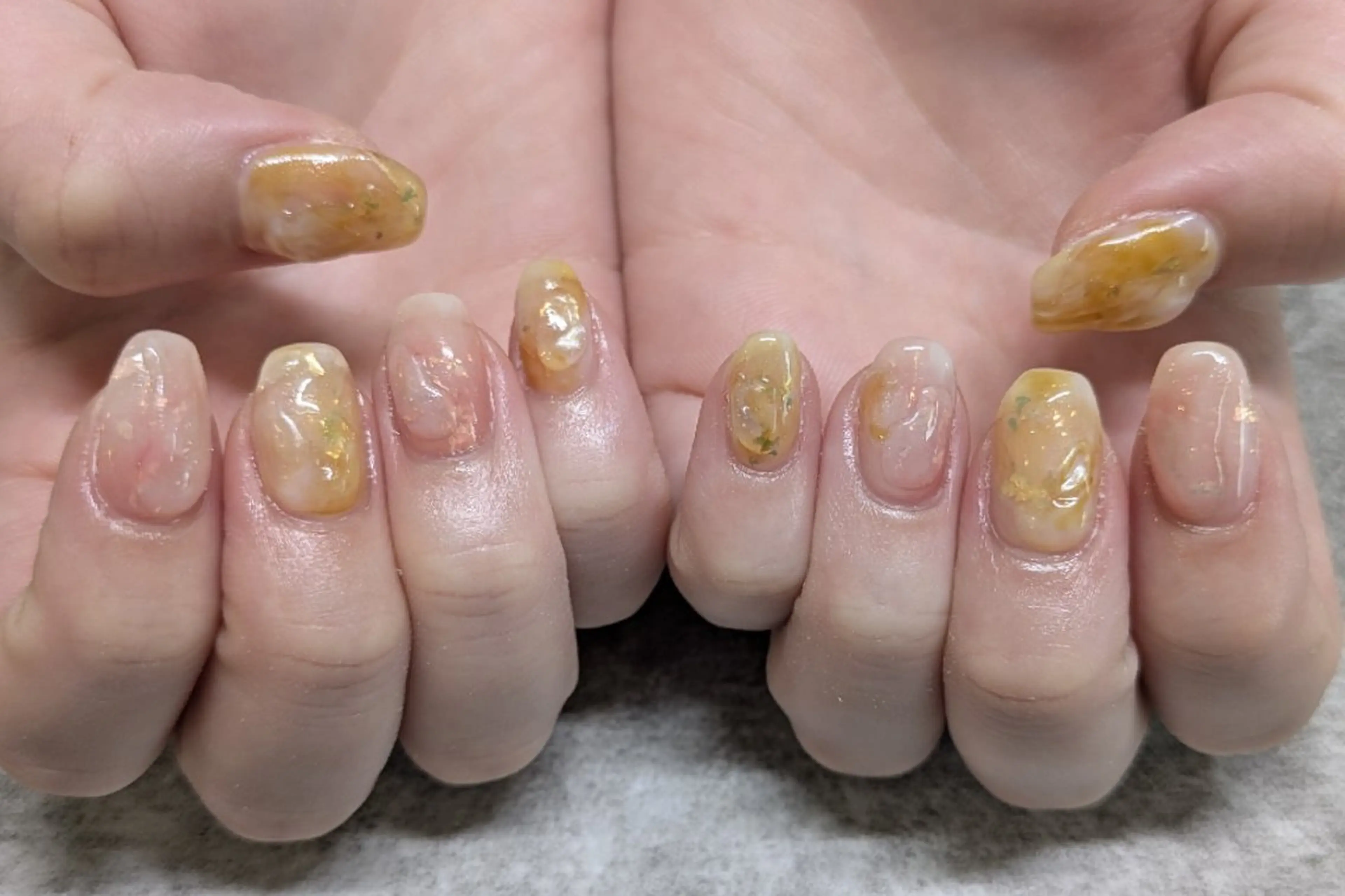 ネイル ニュアンスネイル ハンドネイル ニュアンスネイル 【新宿三丁目】AMIのネイルデザイン