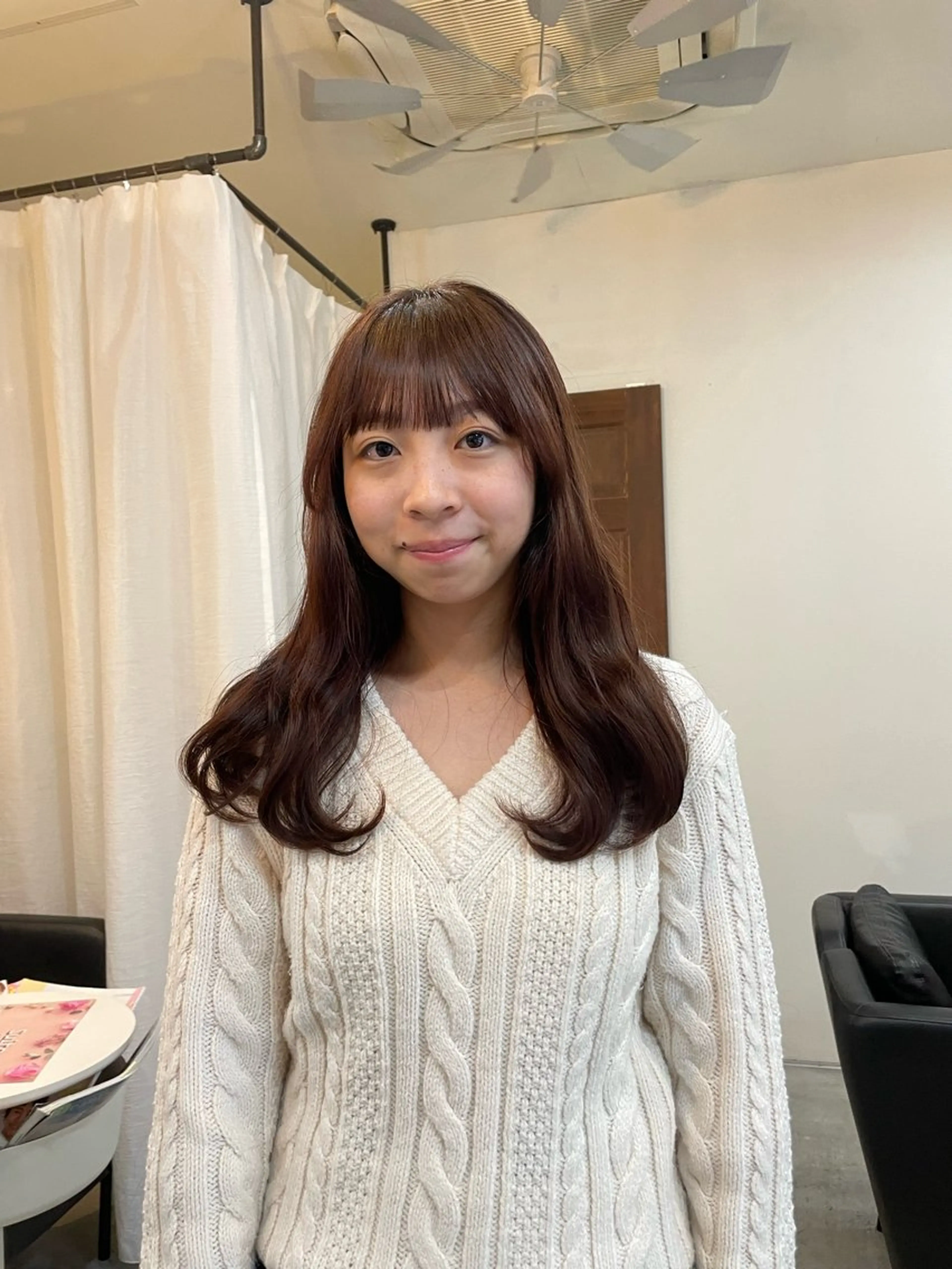 ミディアム カット ヘアカラー トリートメント 顔周りカット 🎀サヤカ🎀のヘアスタイル
