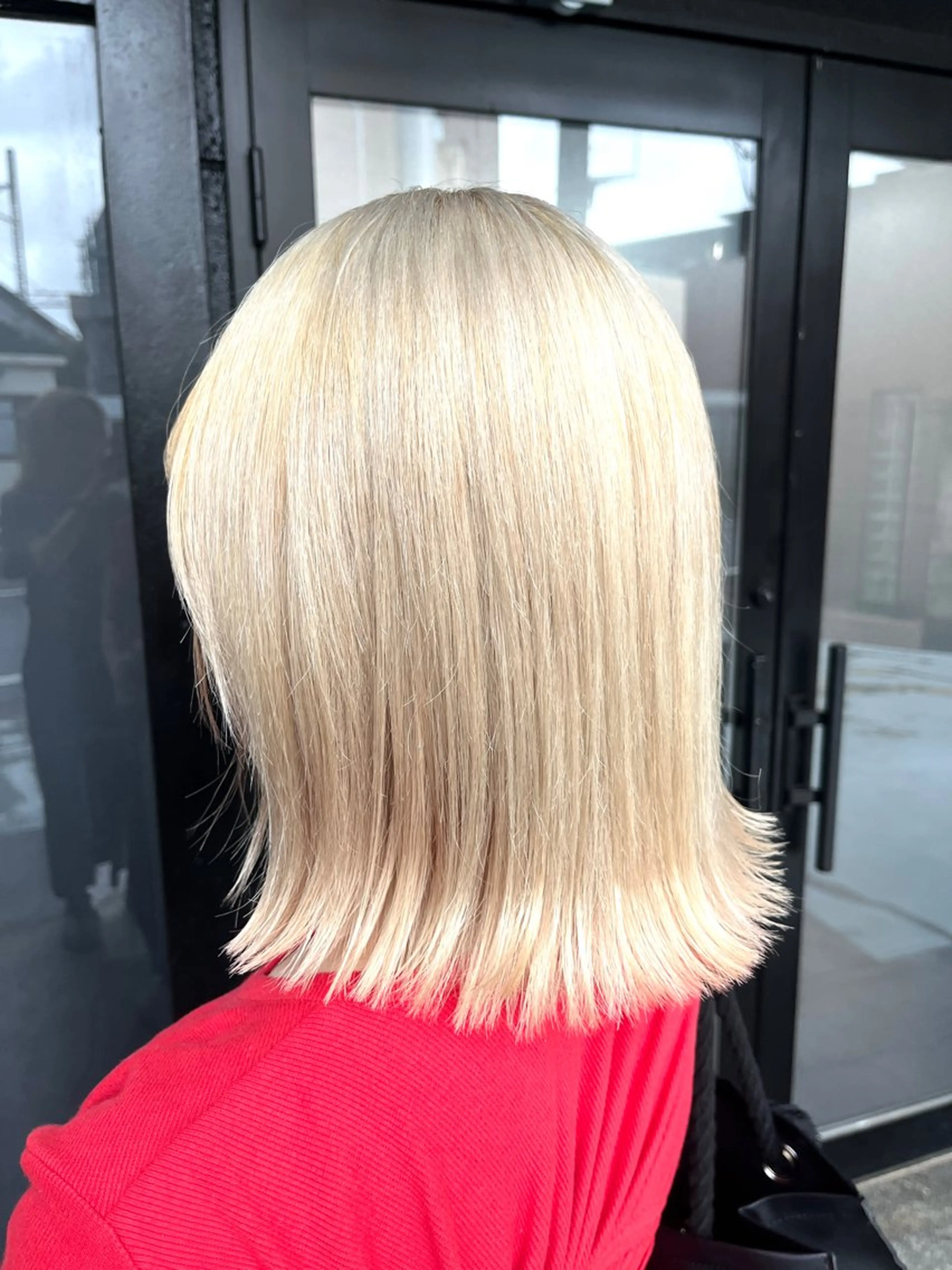 ミディアム カラー ブリーチ ブロンド ホワイトブロンド ヘアカラー ブリーチ/髪質改善 Norikaのヘアスタイル
