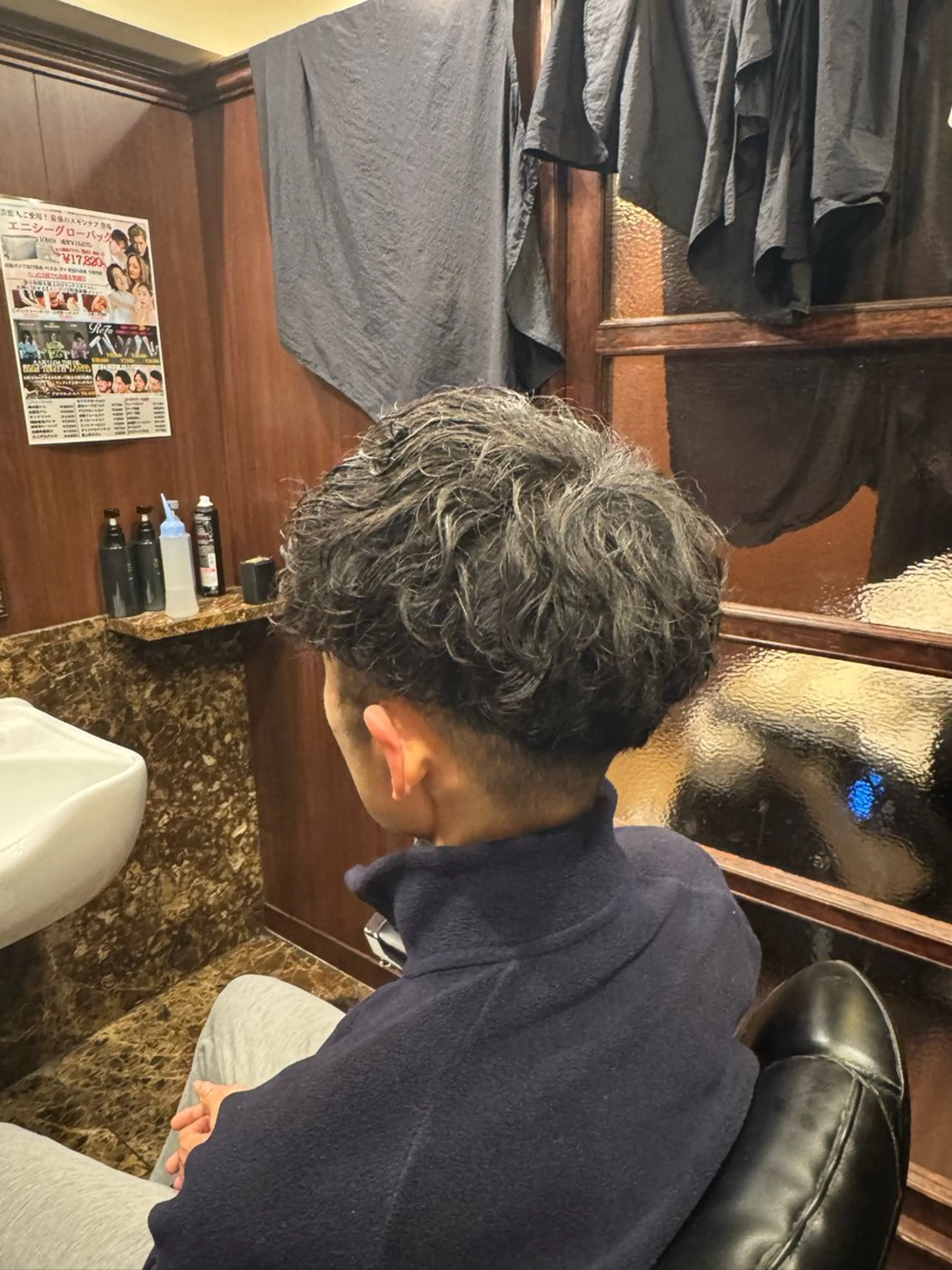 ミディアム パーマ メンズ ミディアムパーマ マッシュ メンズパーマ ツイストスパイラルパーマ スパイラルパーマ HIRO GINZA barber shop 横浜店所属・ヒロ銀座　無料 フェード　細内のヘアスタイル