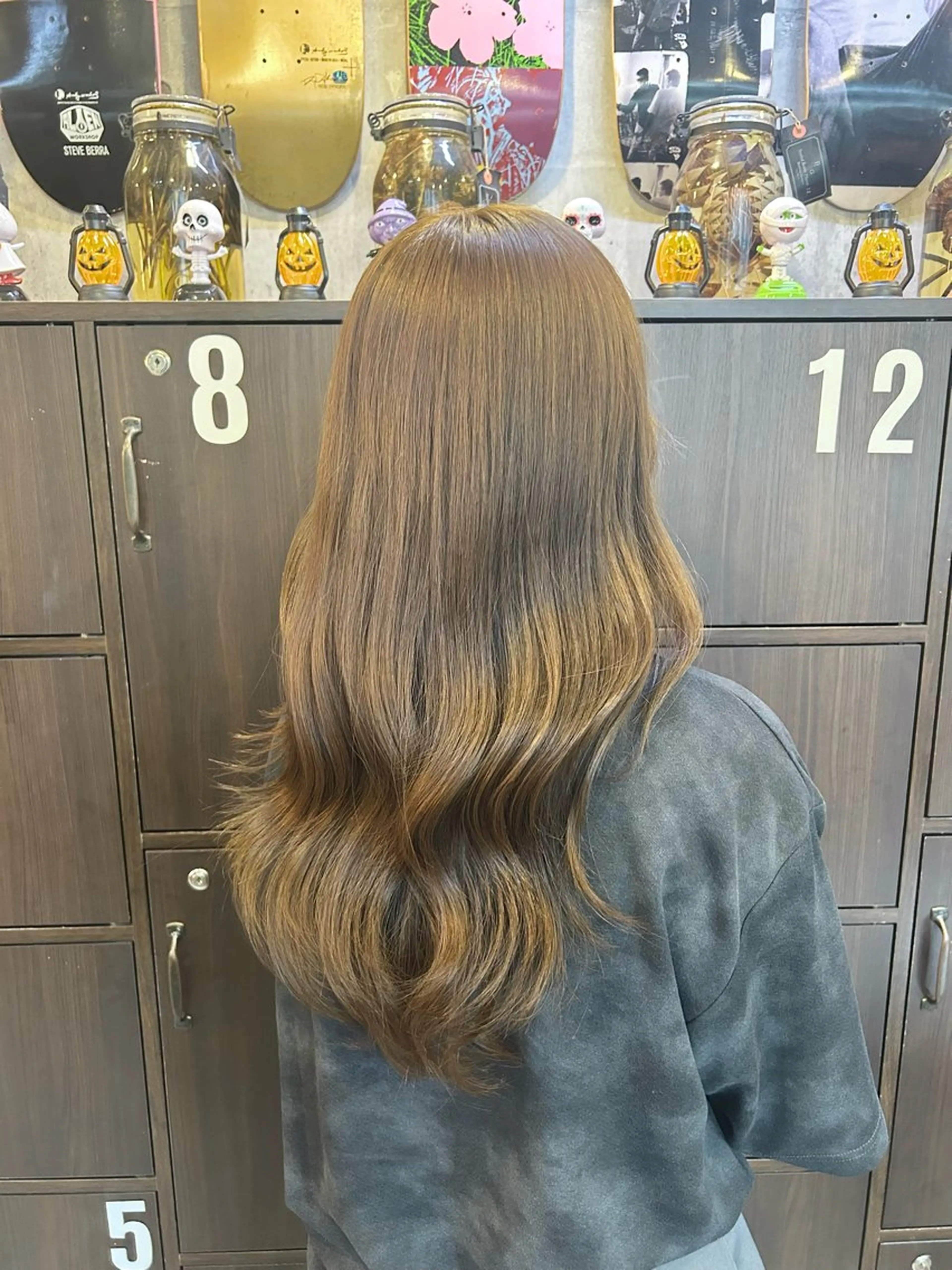 ロング カラー ベージュカラー ヘアカラー トリートメント 出川 結菜のヘアスタイル
