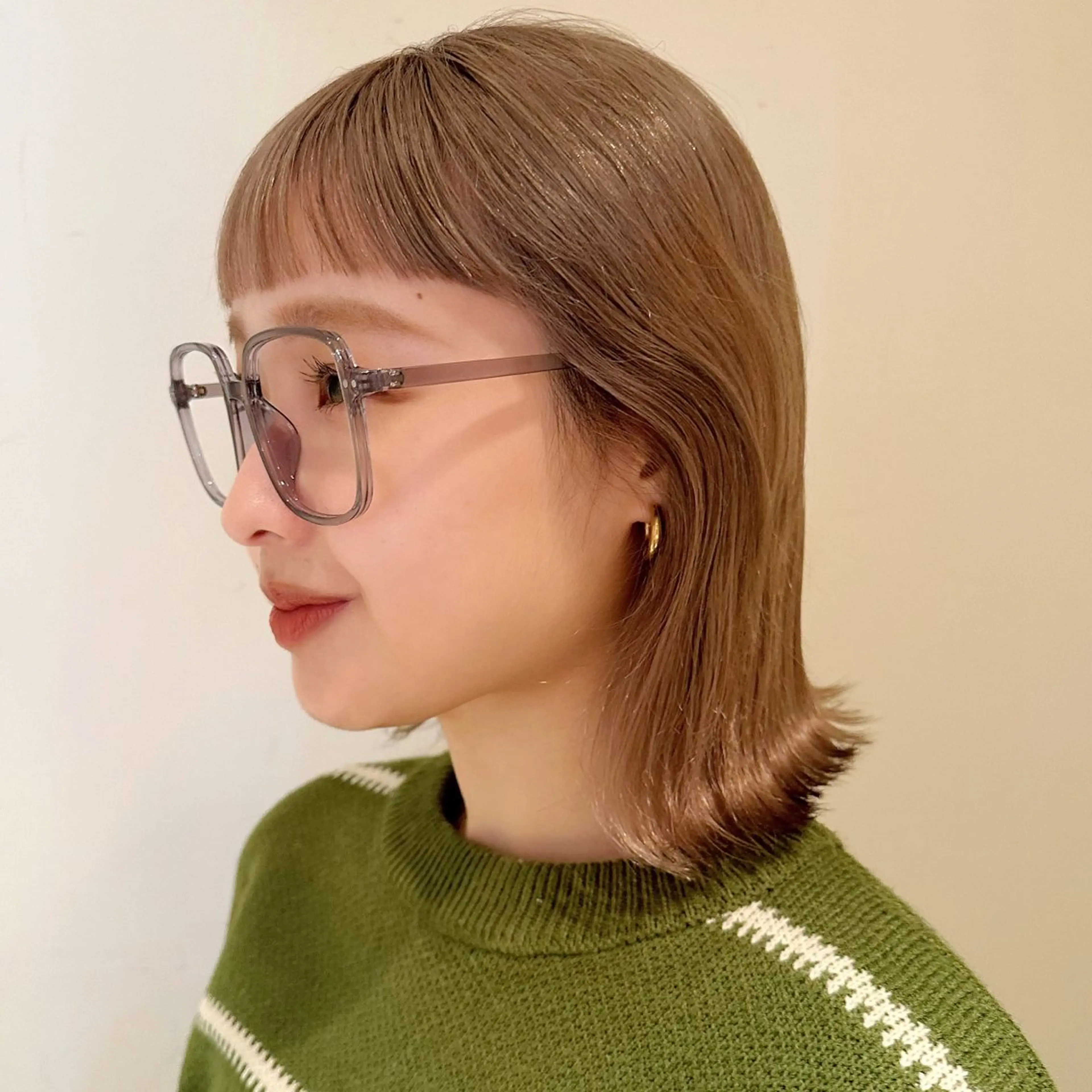 ショート カラー ベージュカラー ボブ 外ハネヘア ❤️アヤカ Wカラー ボブ レイヤー❤️のヘアスタイル