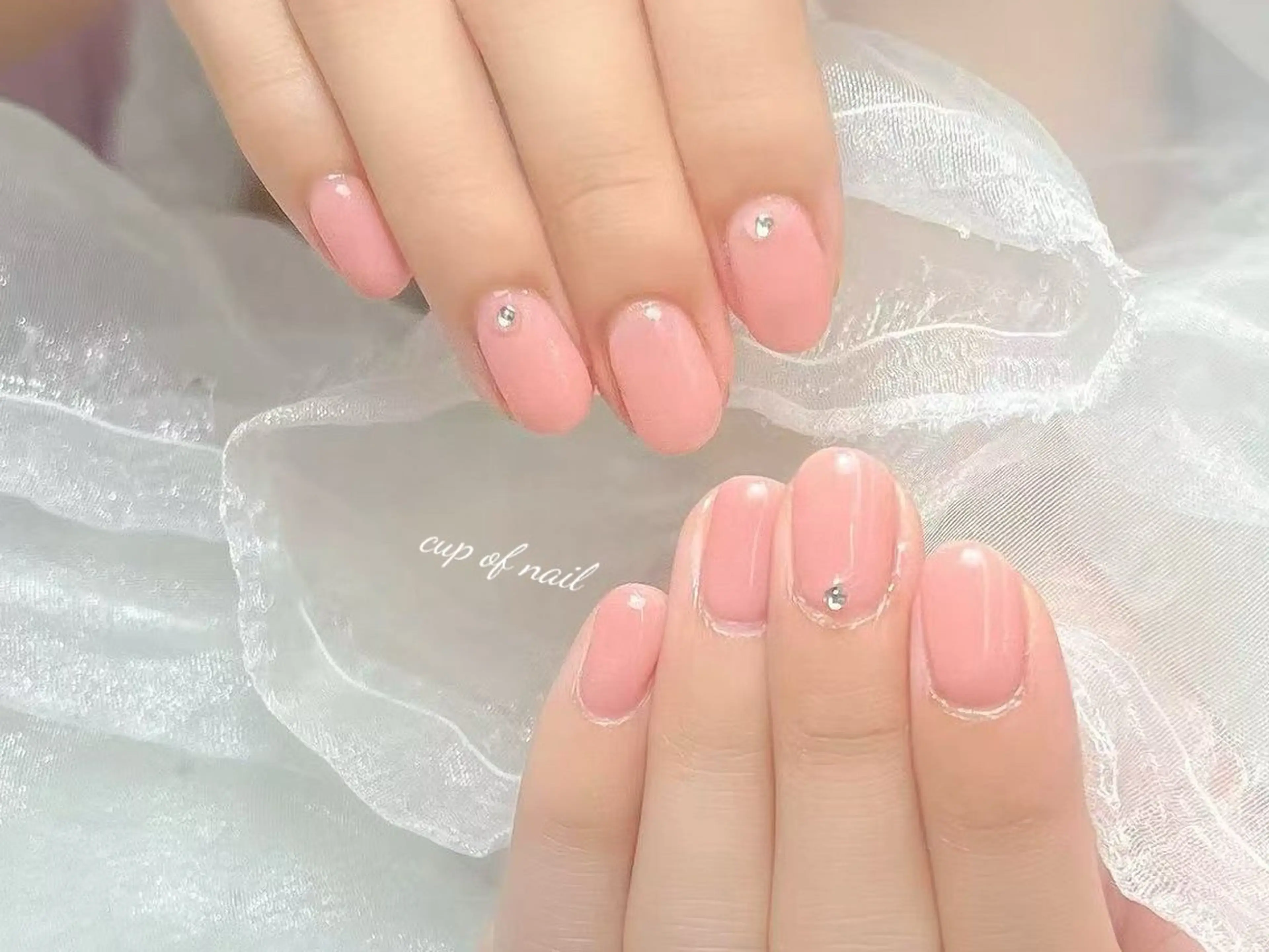 ネイル オーロラネイル フレンチネイル グラデーション 韓国ネイル マグネットネイル ハンドネイル NOA NAILのネイルデザイン
