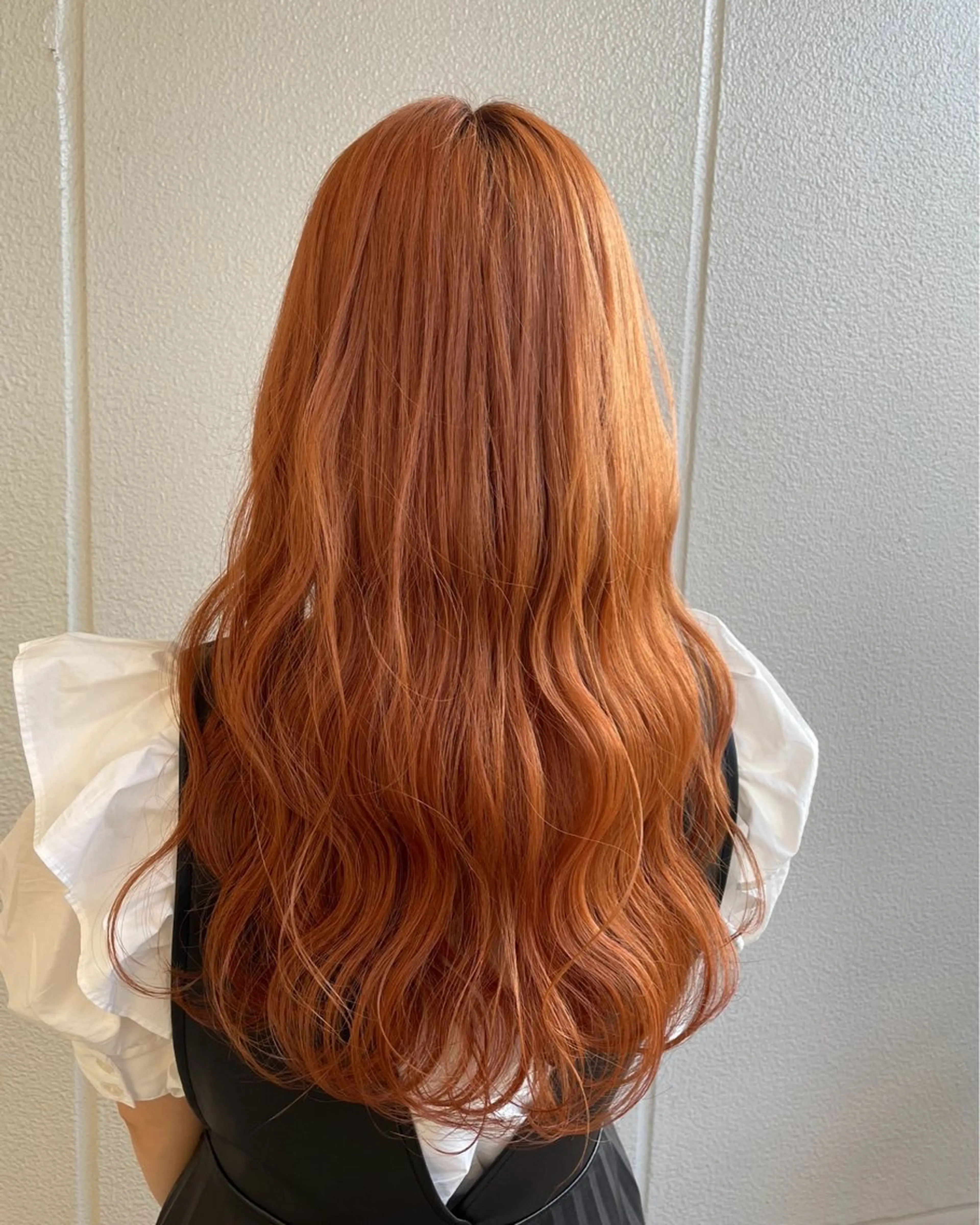 ロング カラー ハイトーンカラー ハイトーンオレンジ オレンジ 《暖色/韓国hair 》🇰🇷桑原ユキネのヘアスタイル