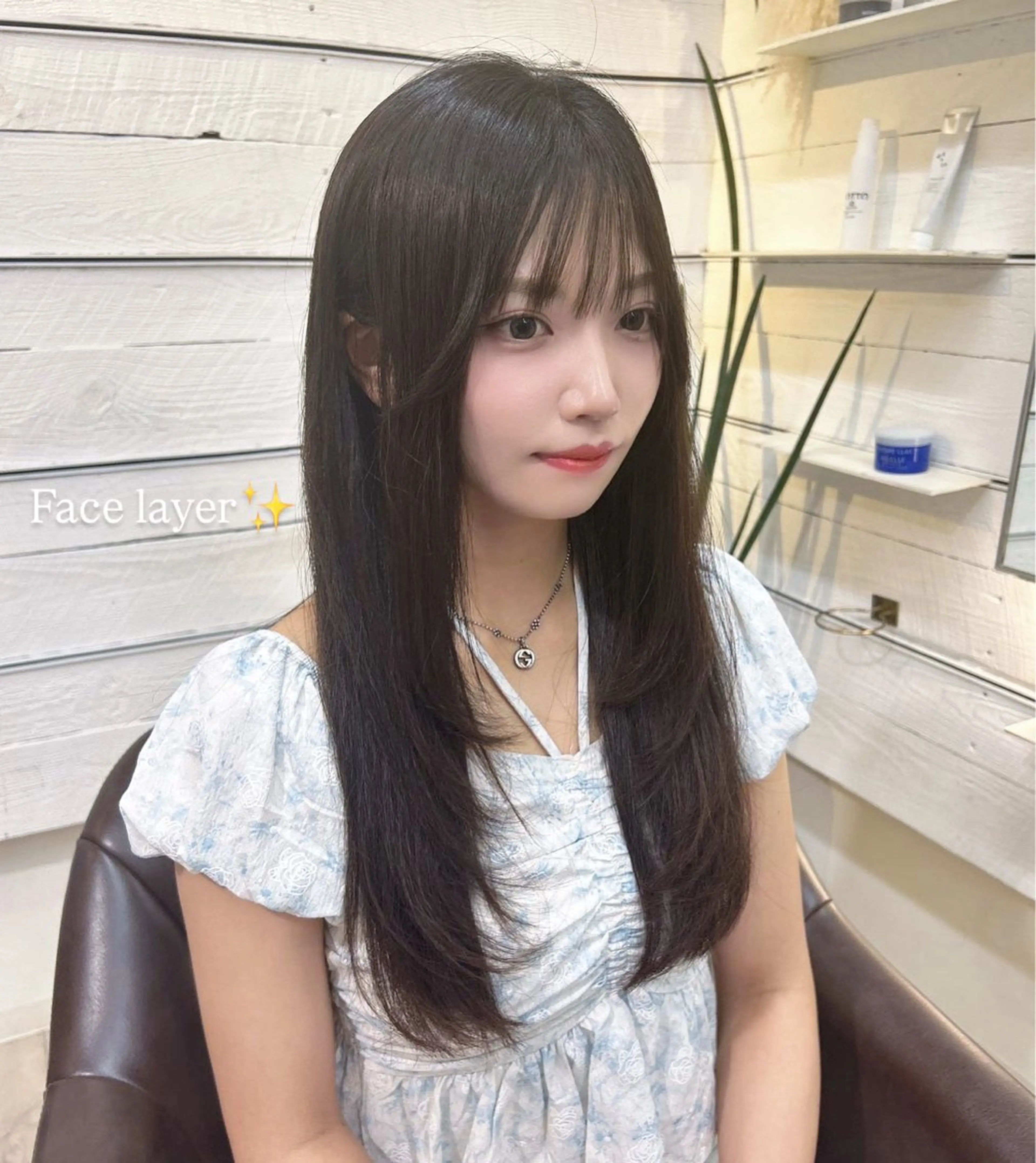 セミロング カット ヘアカラー 三原 つばさのヘアスタイル