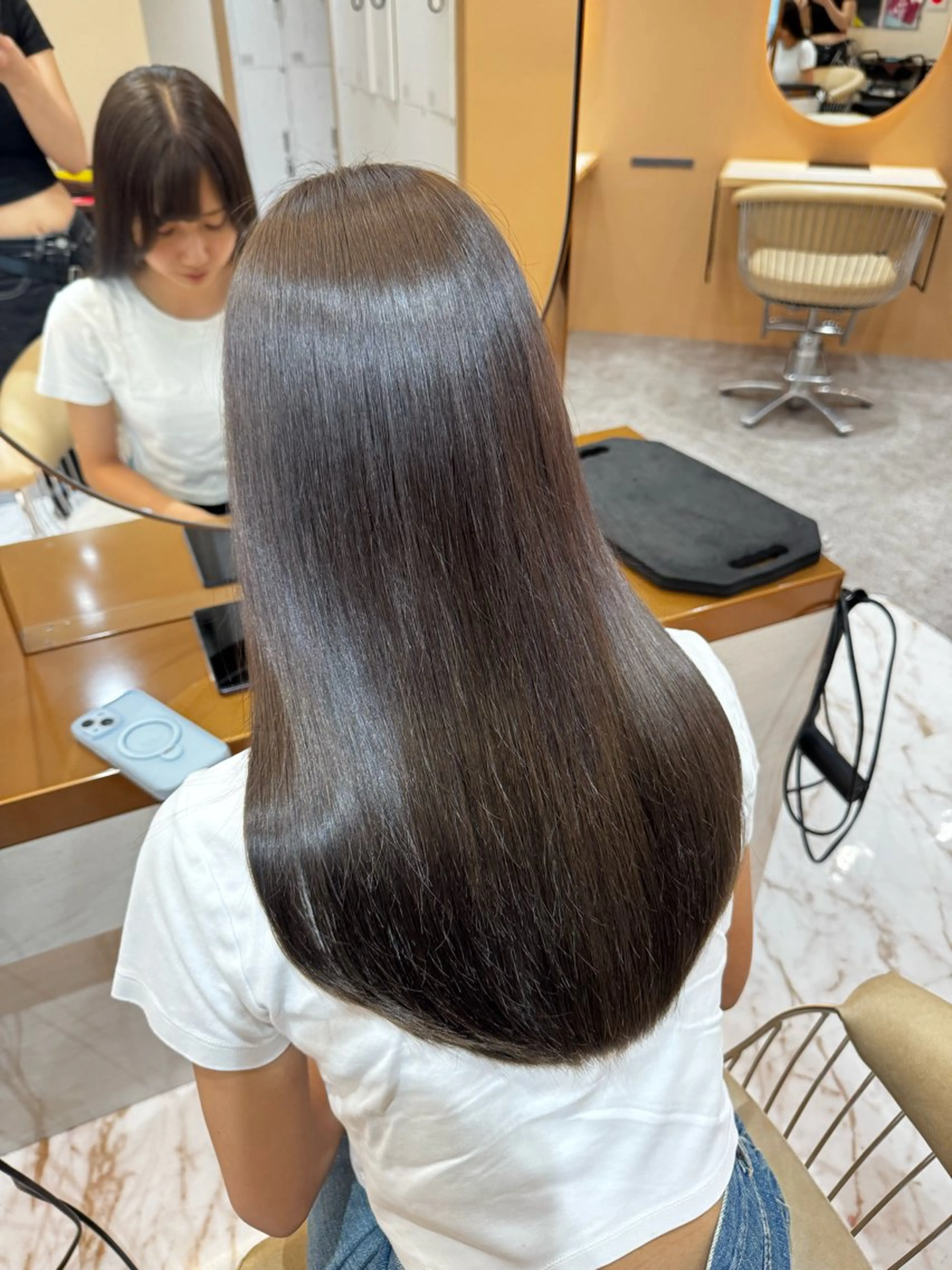 セミロング カラー グレージュ カット トリートメント ♡ザクザクレイヤー× うる艶透明感♡西島のヘアスタイル